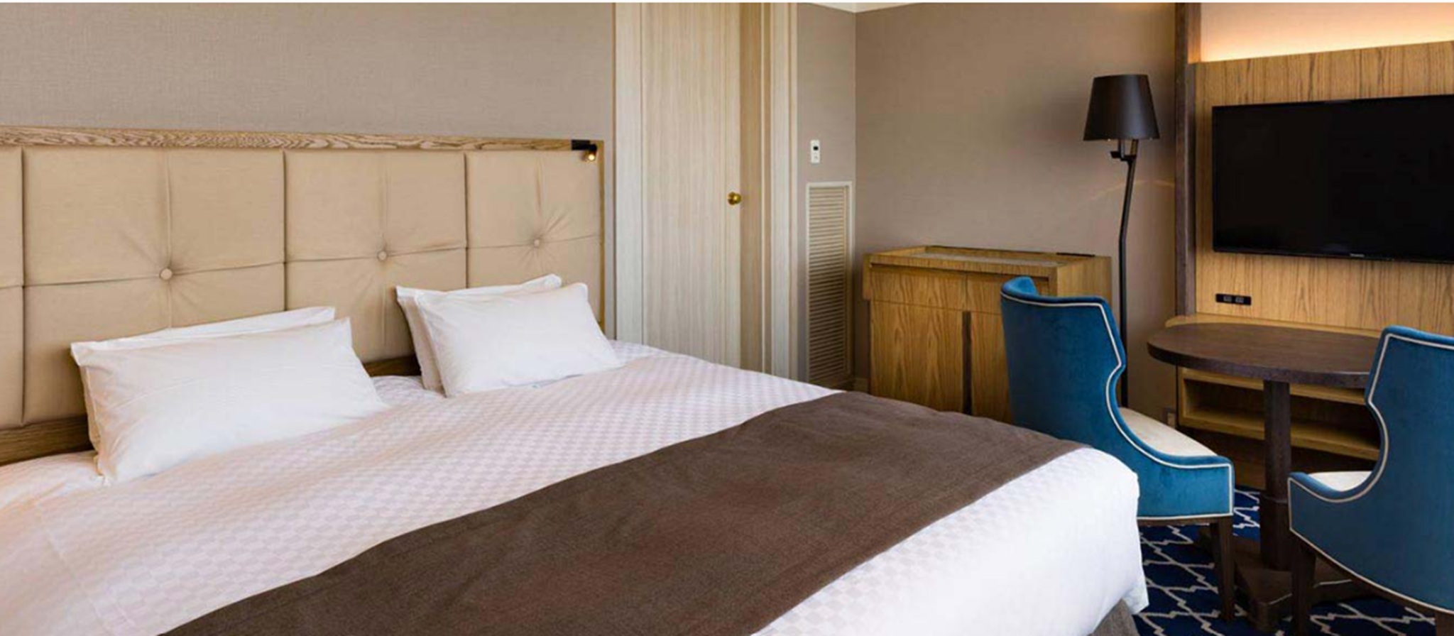 Double Ocean View King Bed