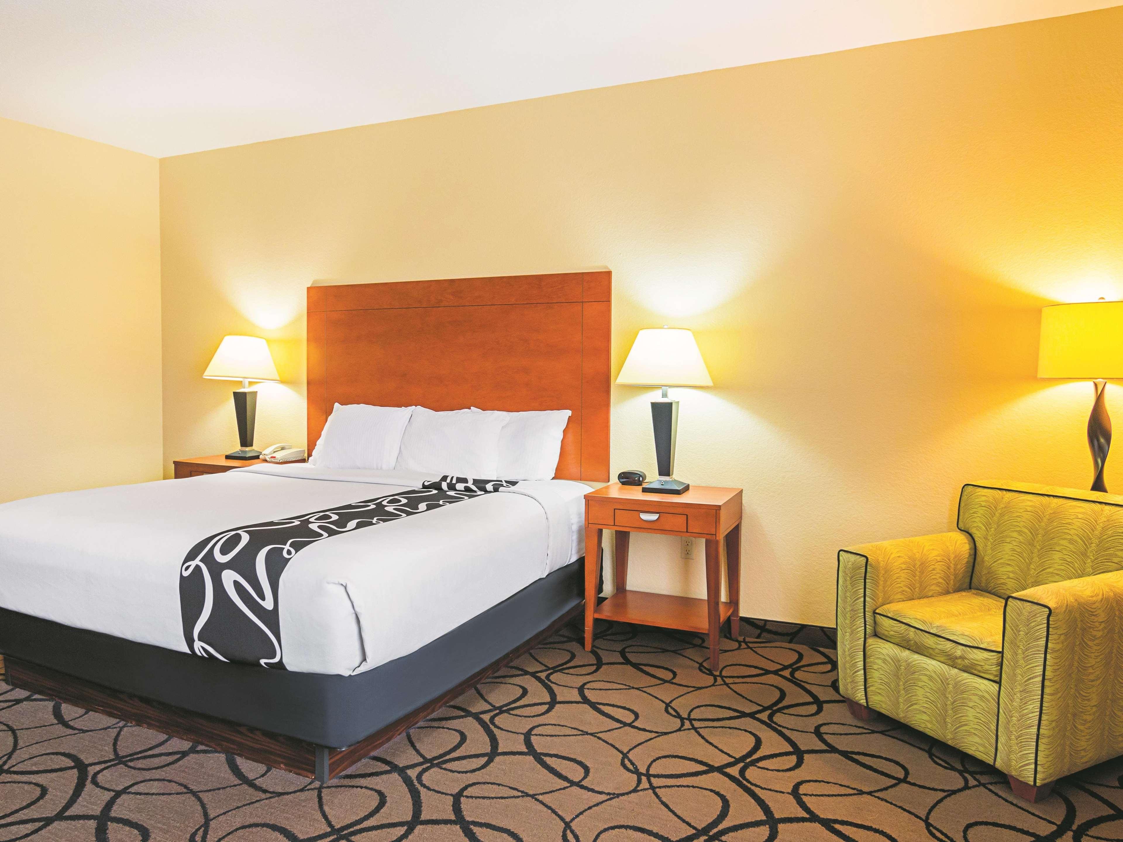 Double King Bed Non Smoking