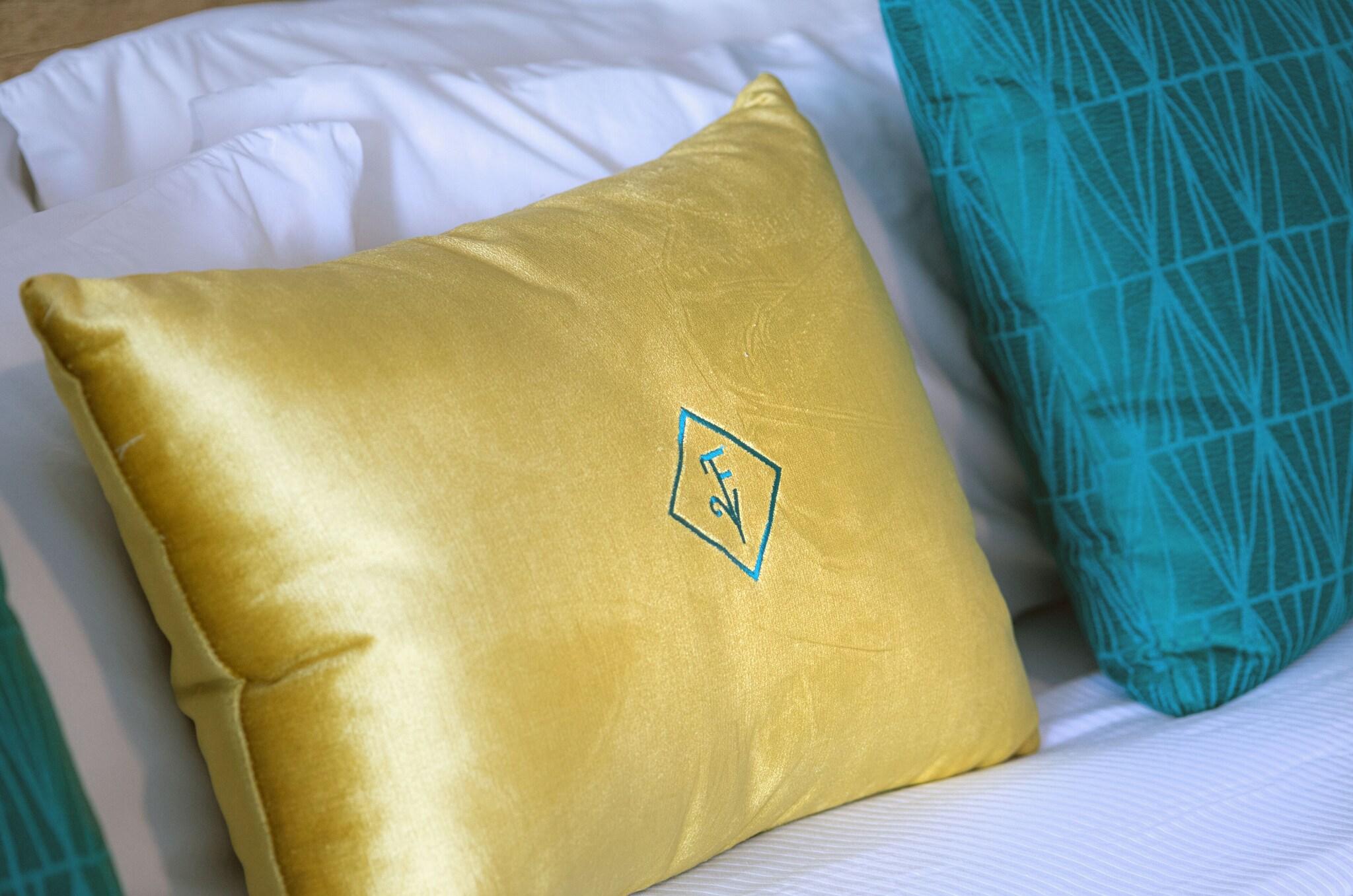 Double Ocean Front King Bed