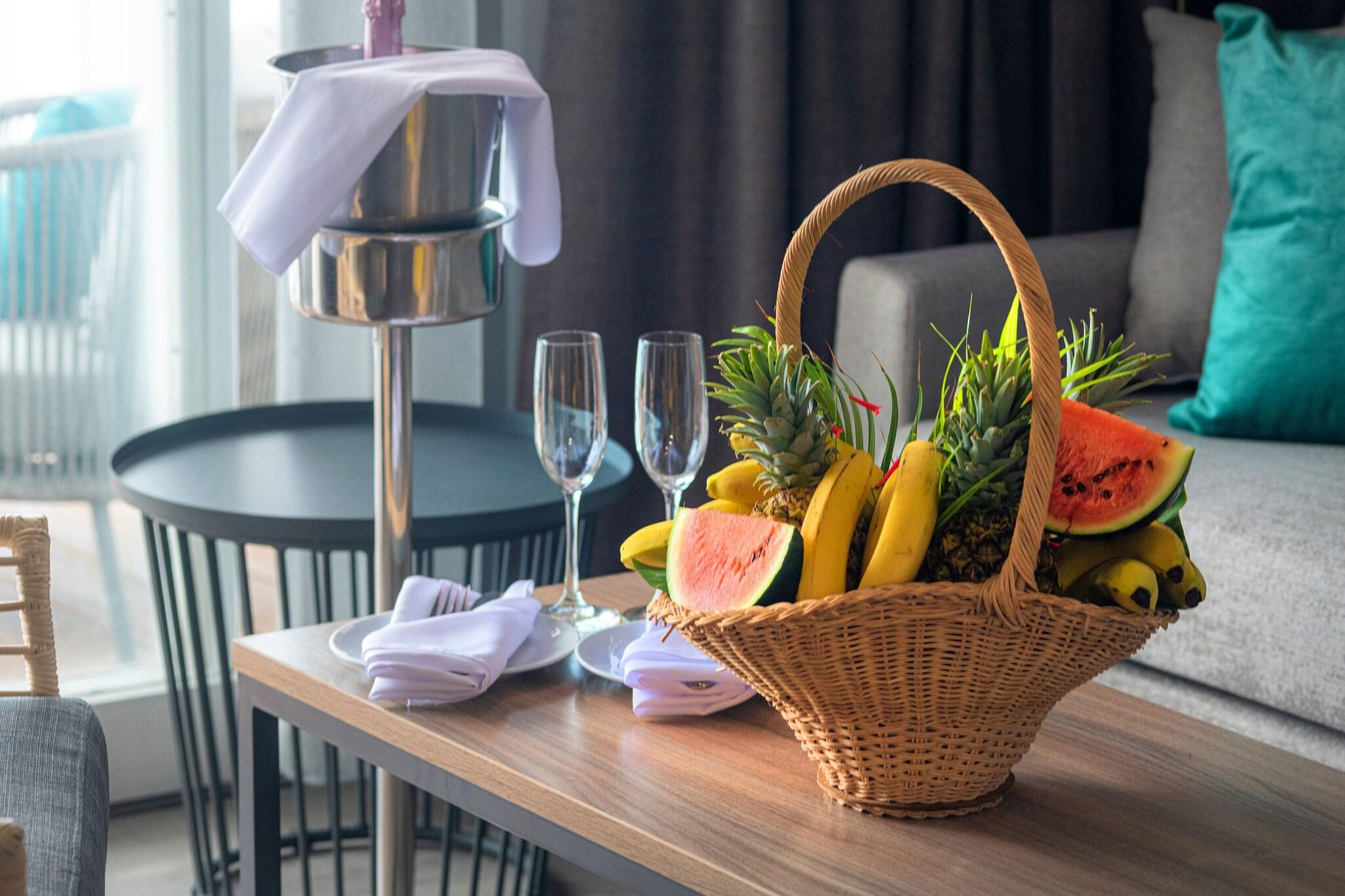 Double Ocean Front King Bed