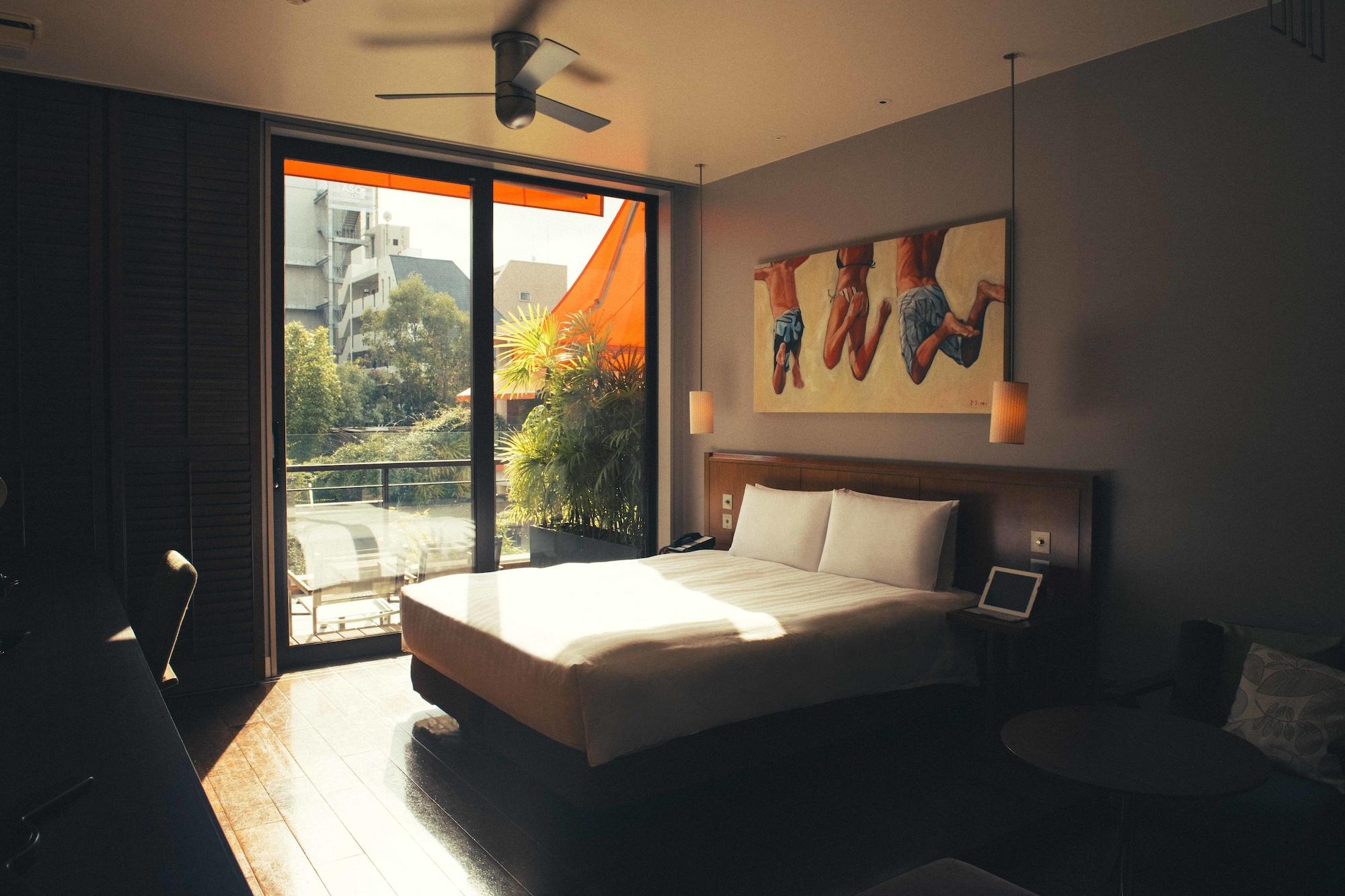 Double Queen Size Bed