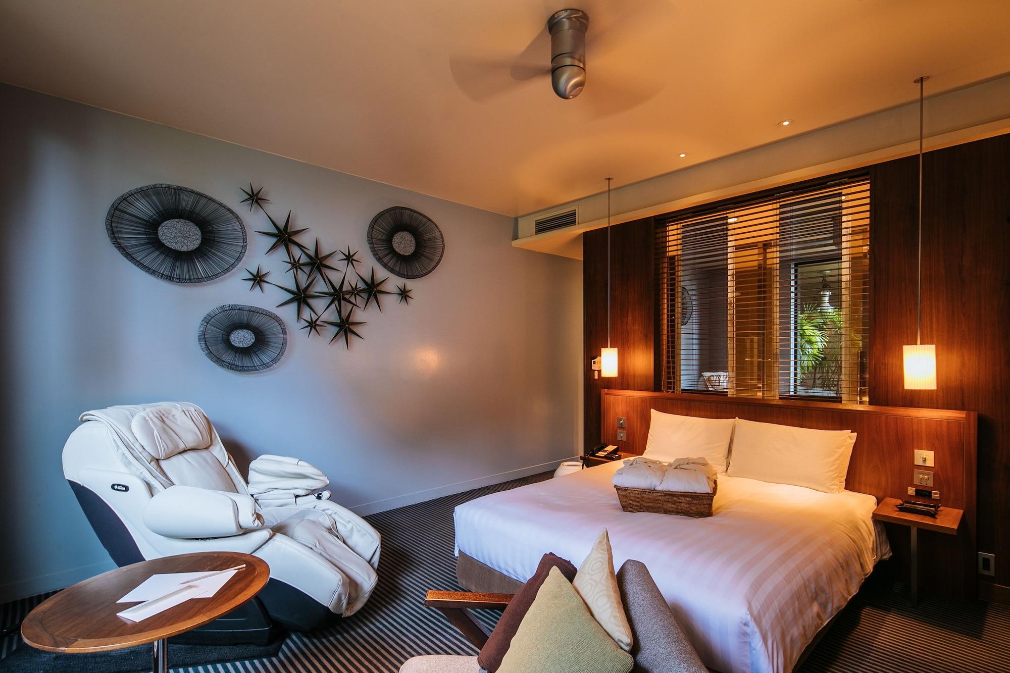 Double Queen Size Bed