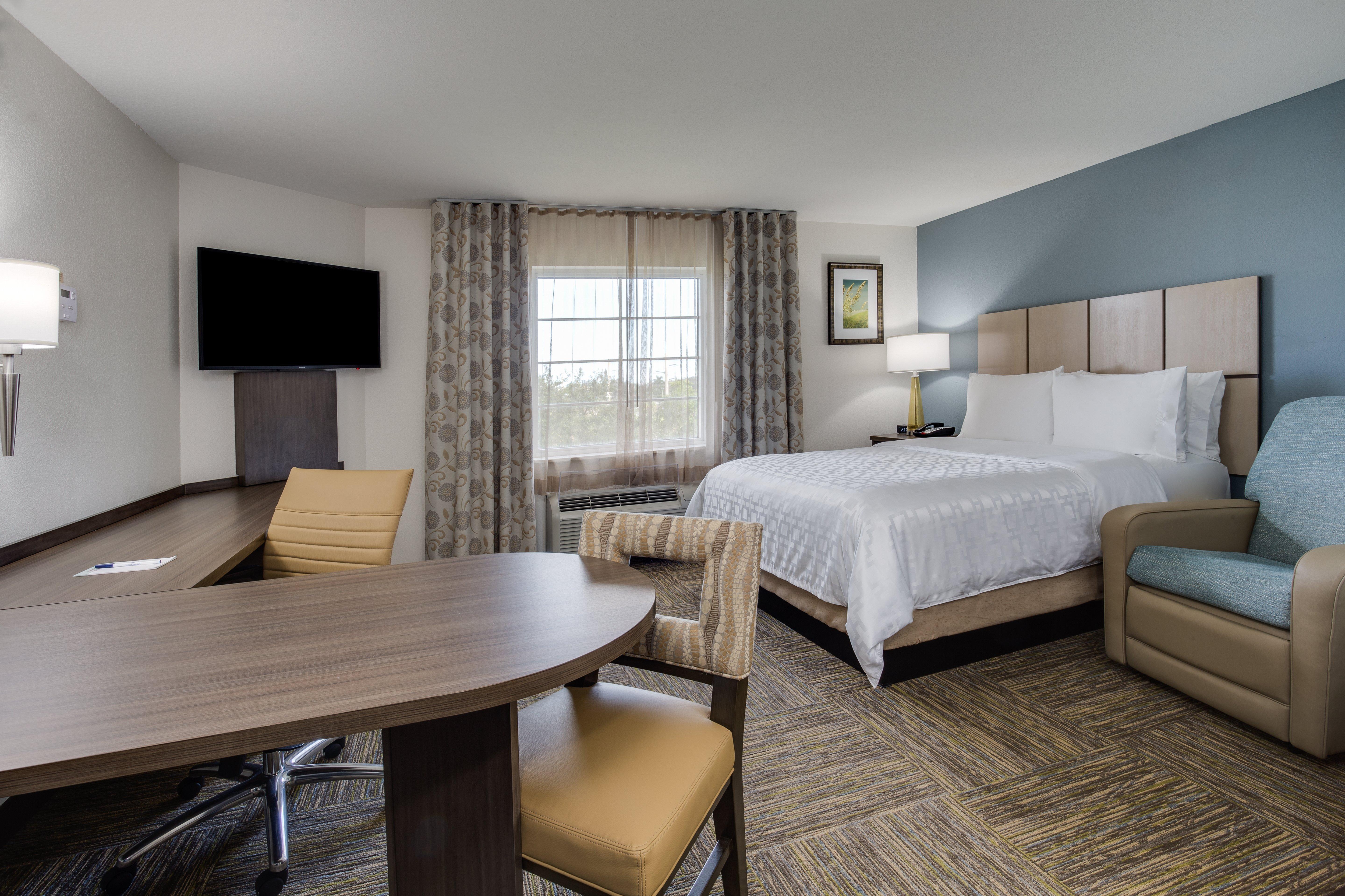 Studio Queen Size Bed