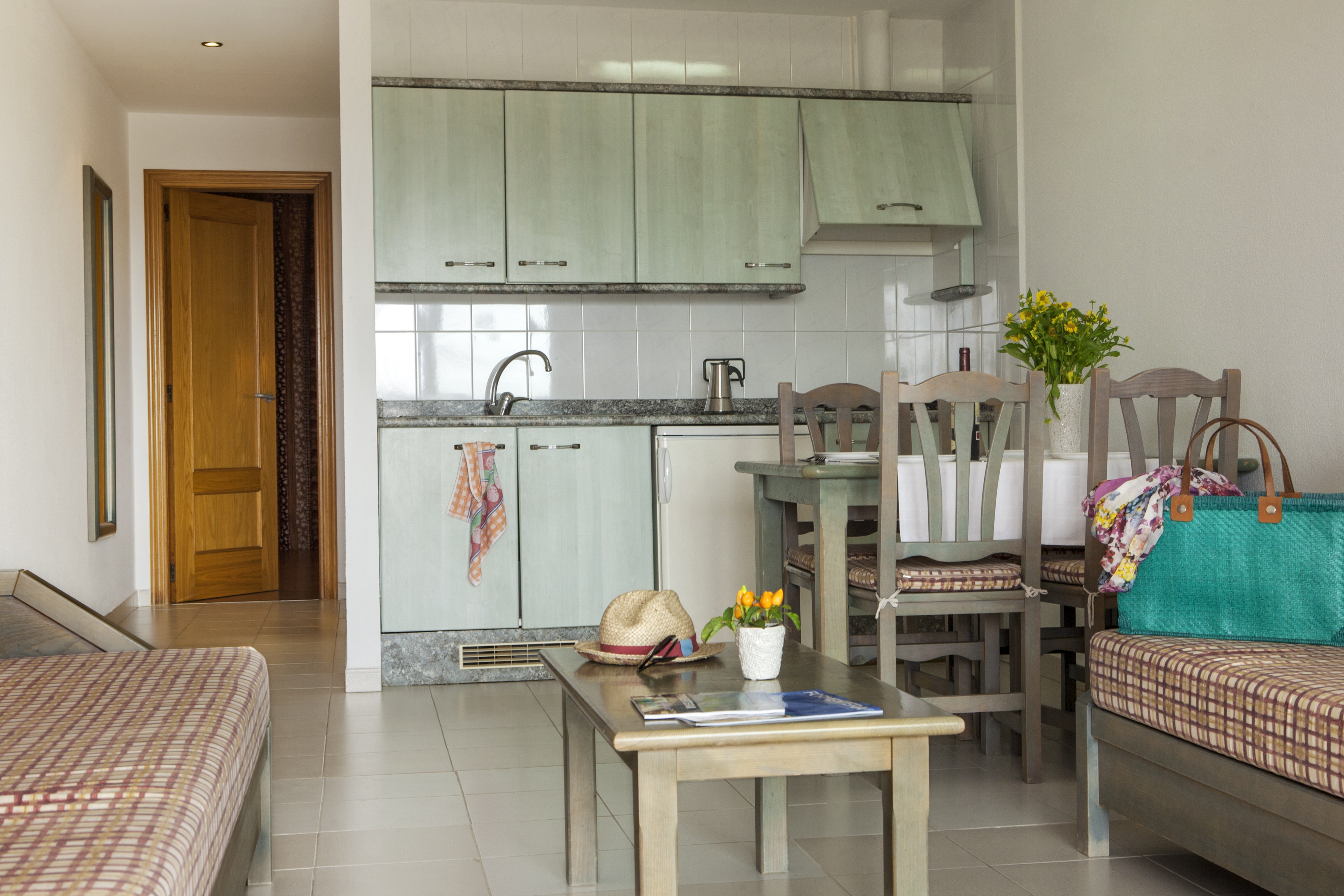 Apartment Capacity 4