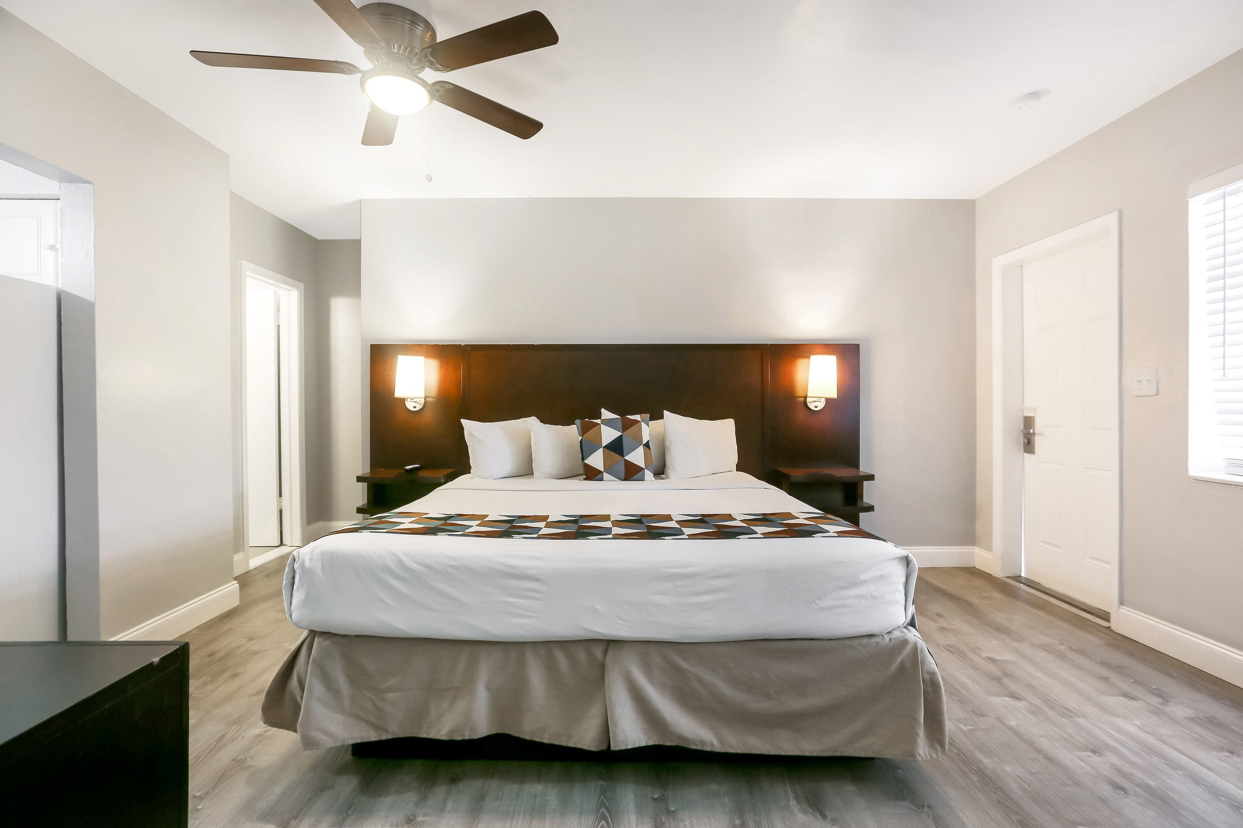 Double Deluxe Pool View