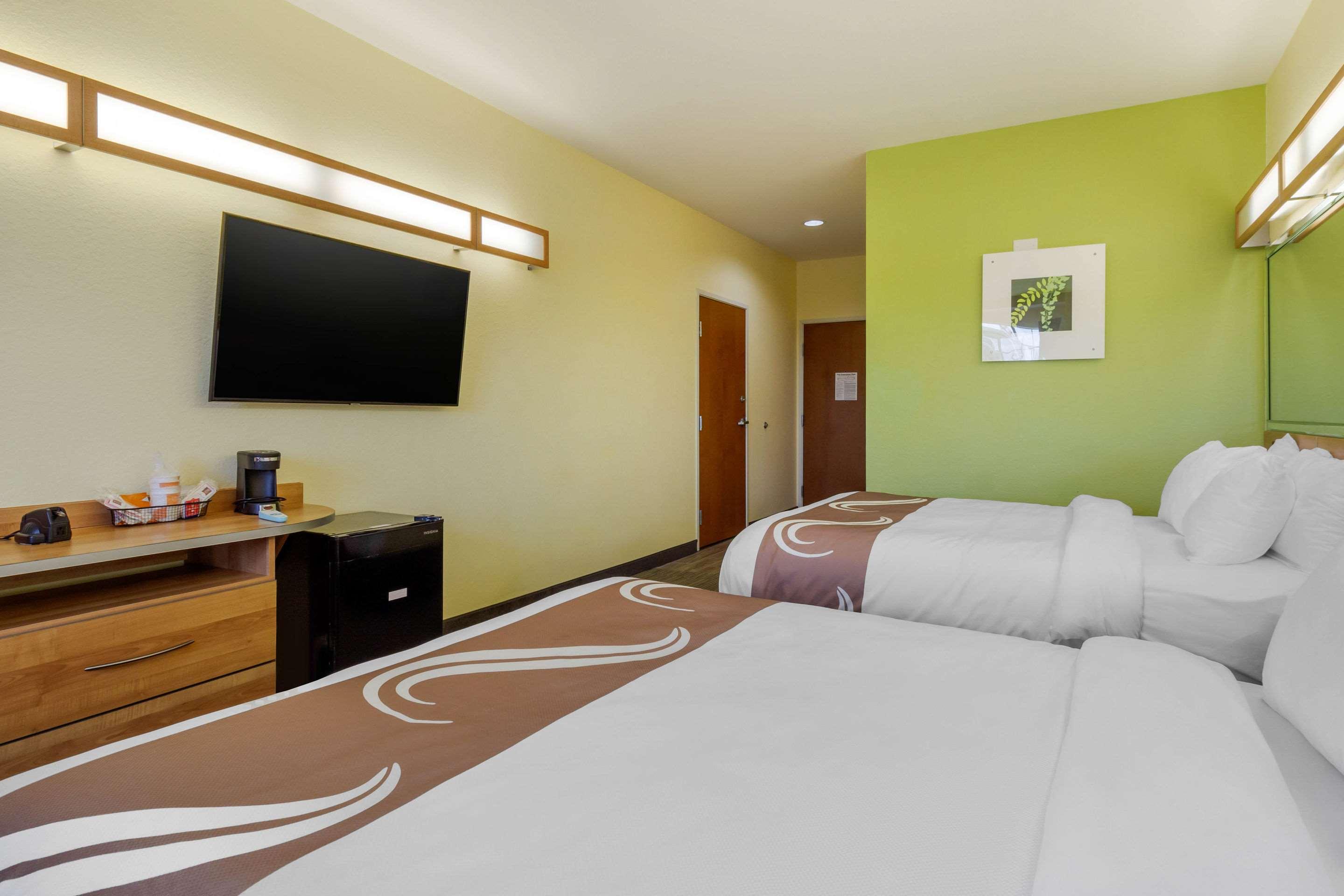 Room Accessible-two Queen Beds