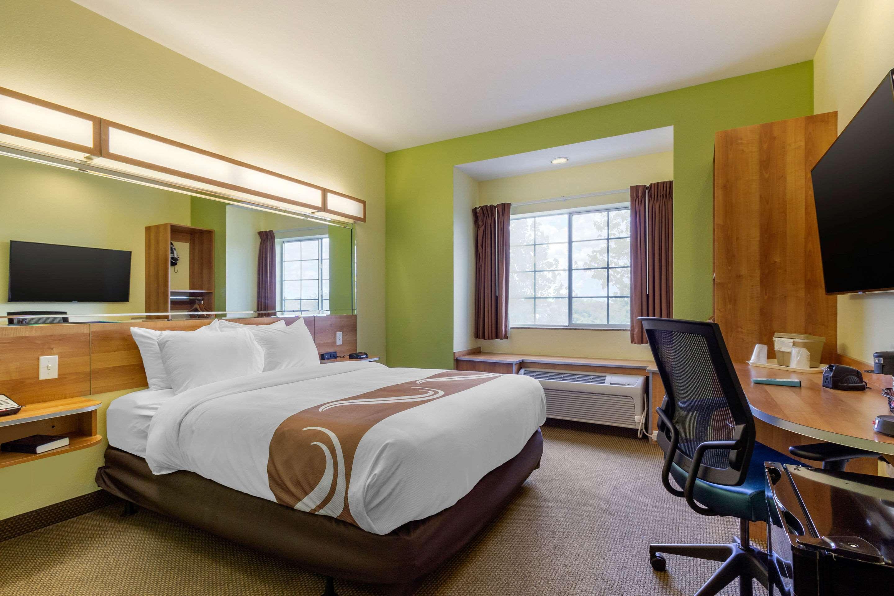 Double Queen Size Bed