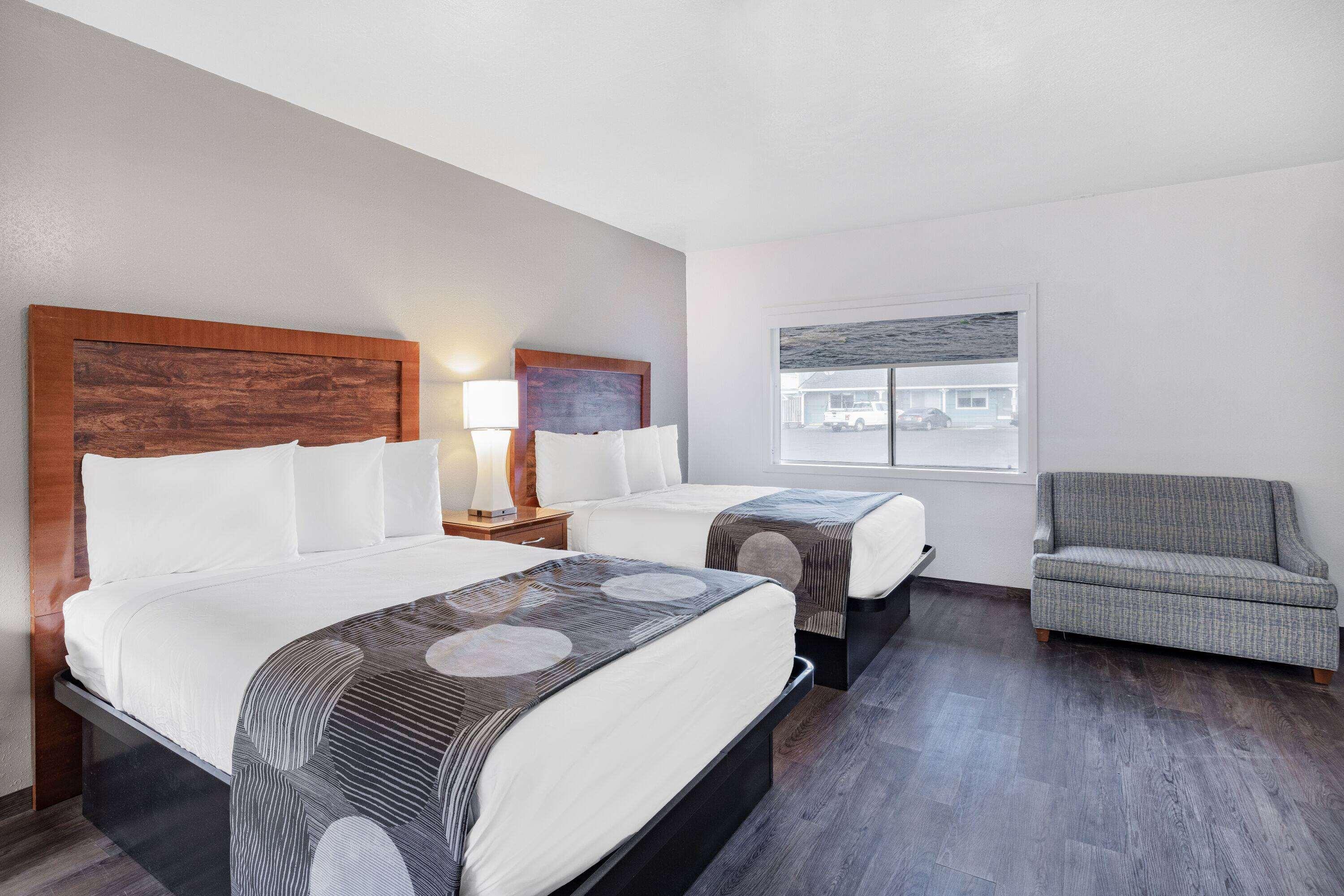 Room Deluxe Two Double Beds