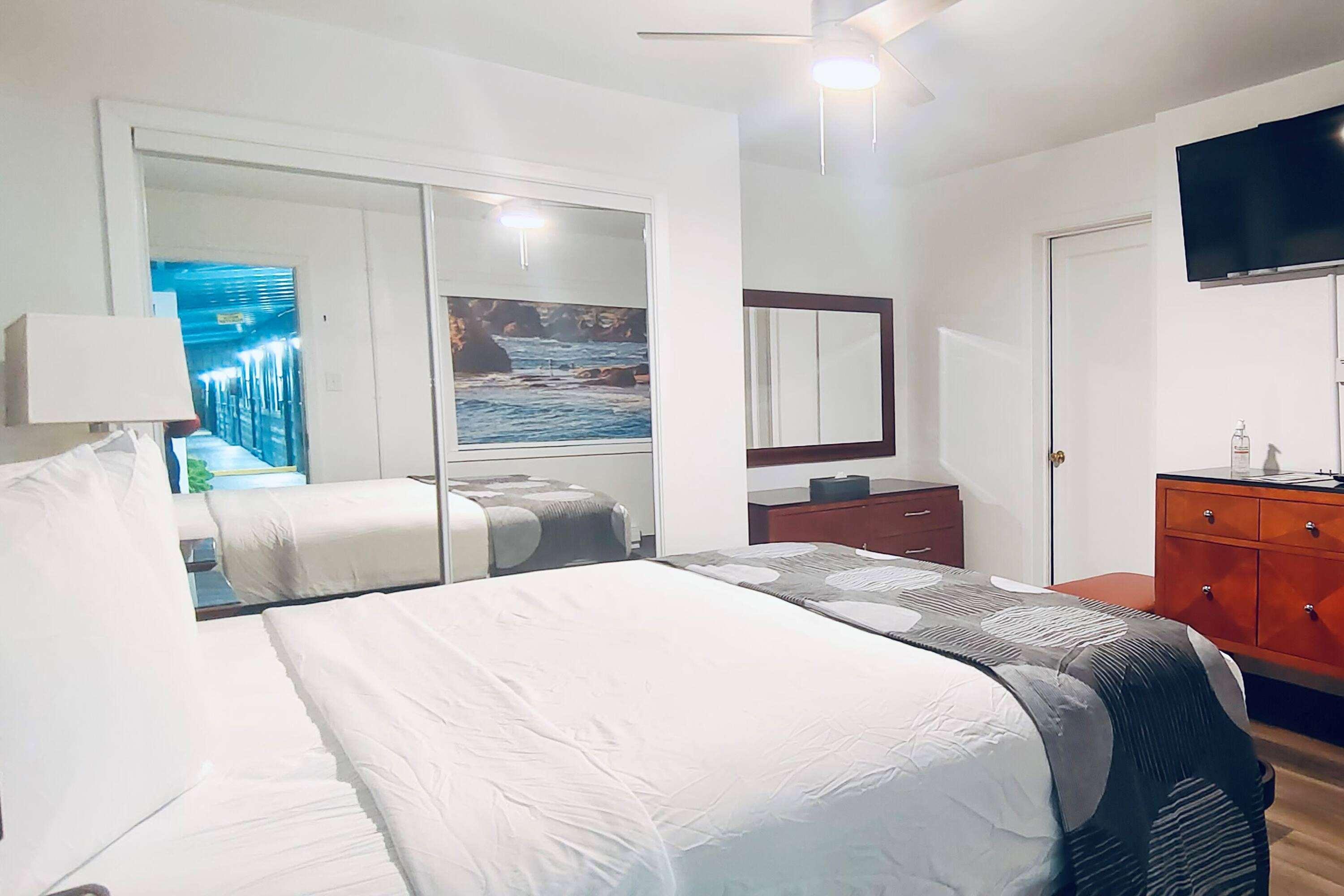 Studio King Size Bed