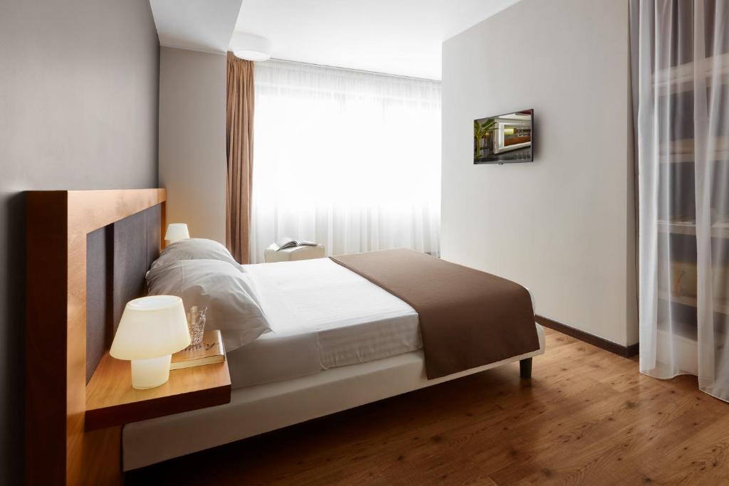 Double or Twin Deluxe