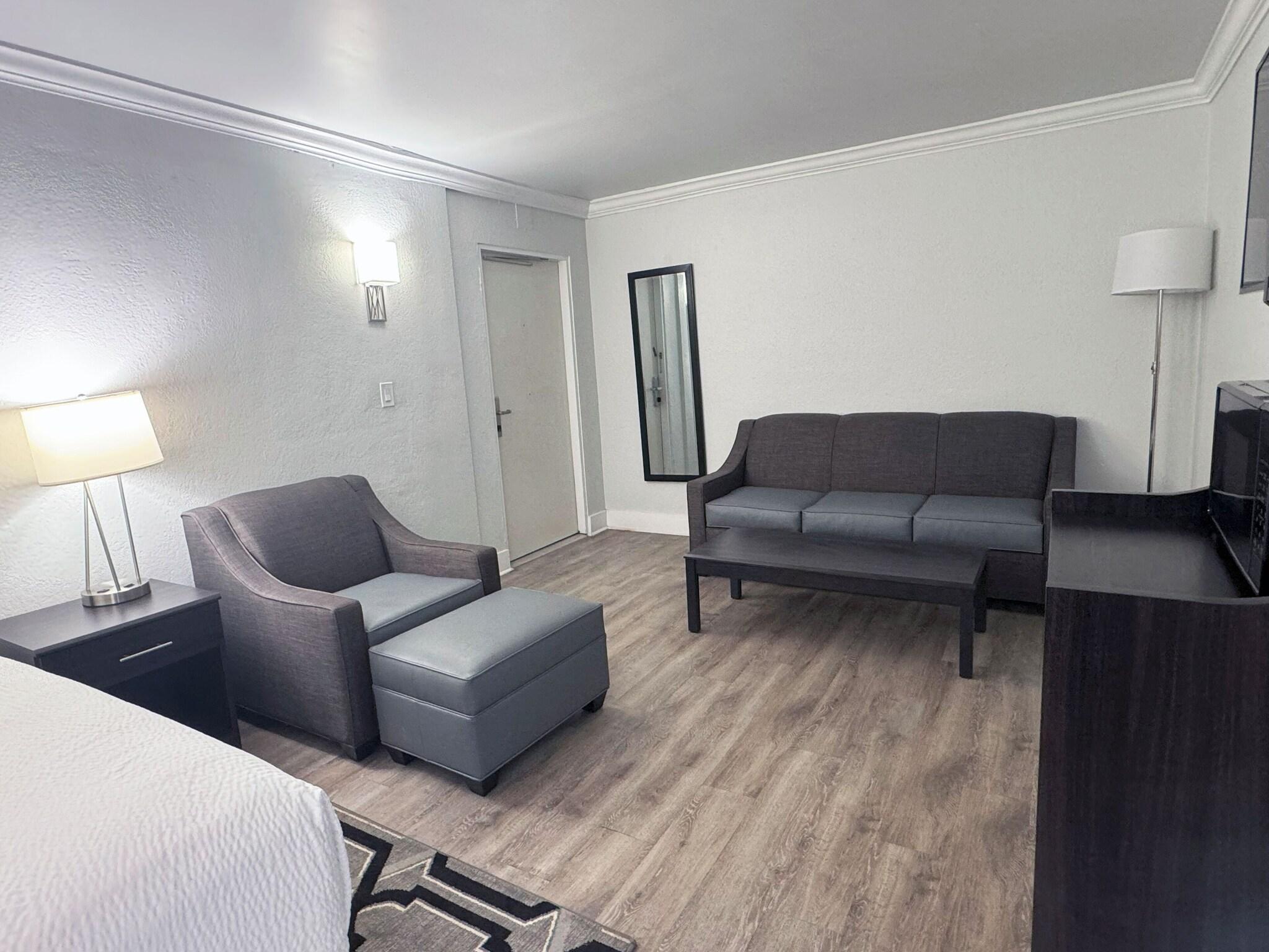 Suite Deluxe King Bed