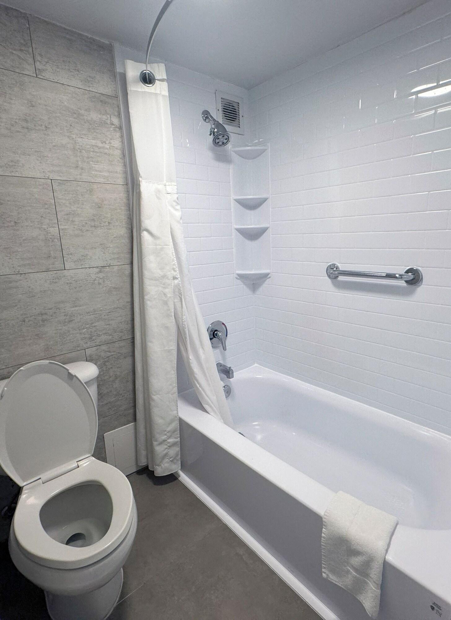 Suite Deluxe King Bed