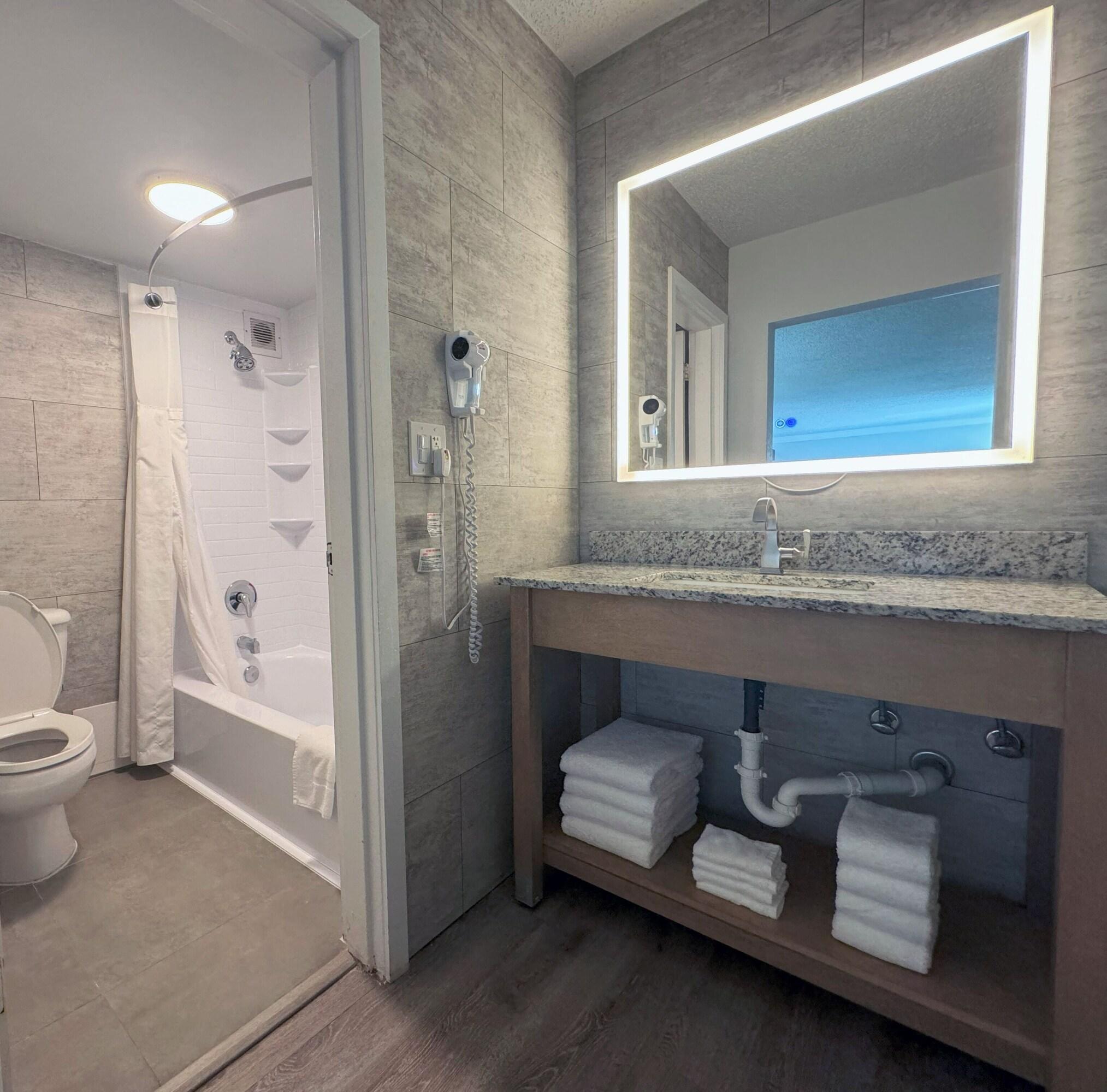 Double Deluxe Two Queen Beds