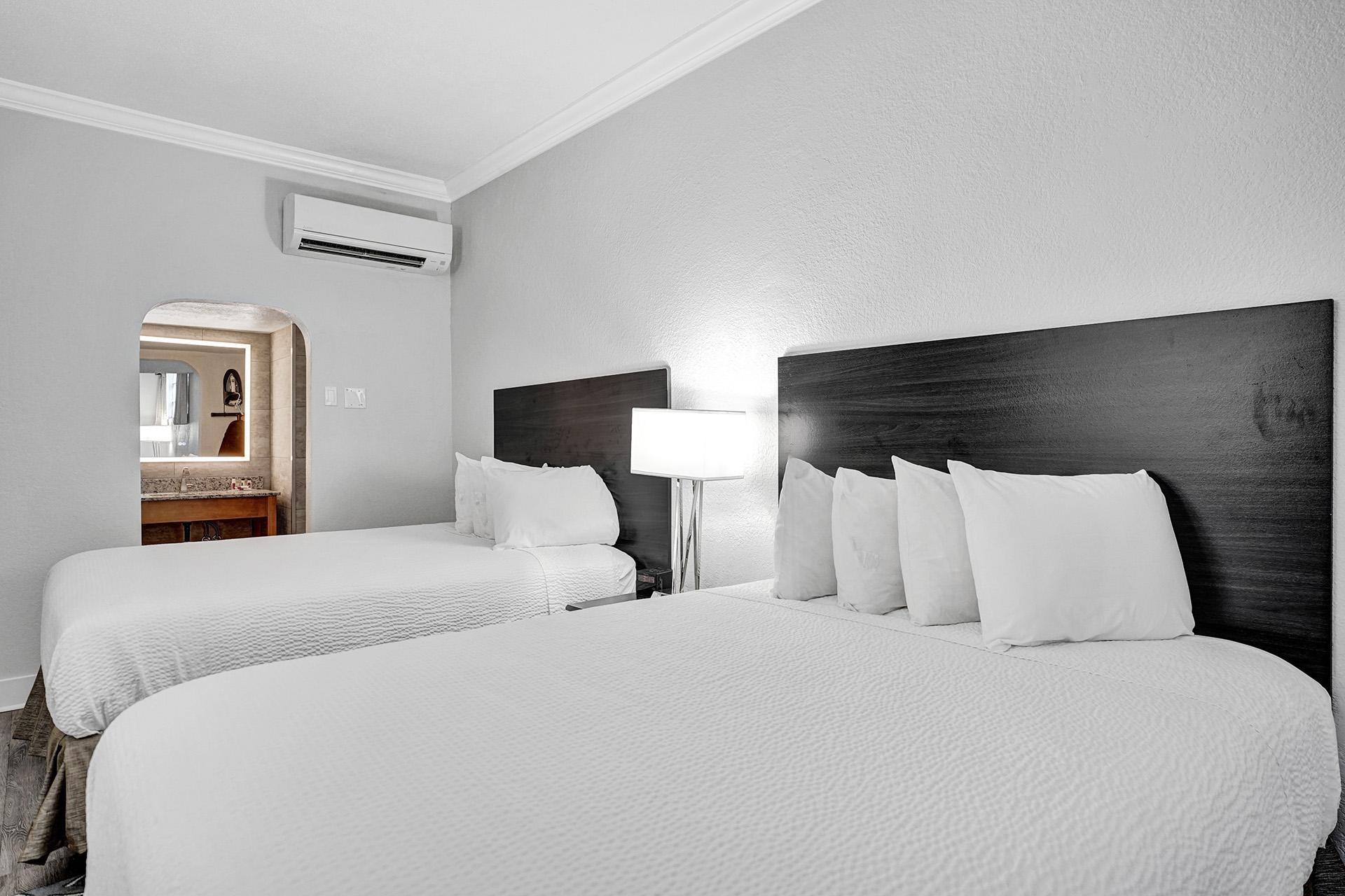 Room Deluxe Two Beds