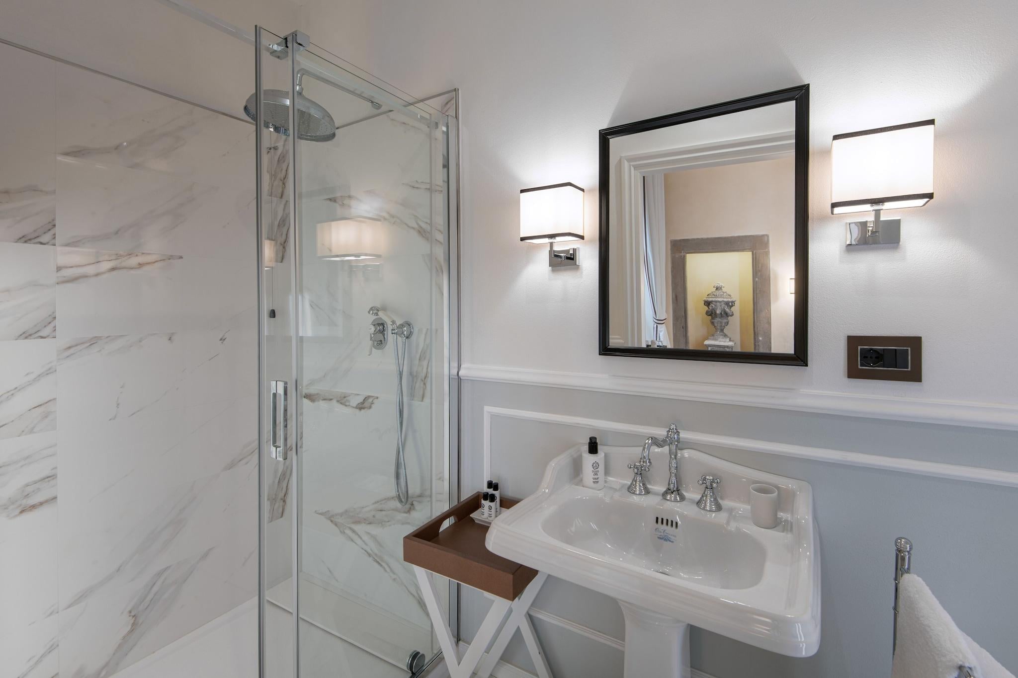 Double Deluxe Queen Bed