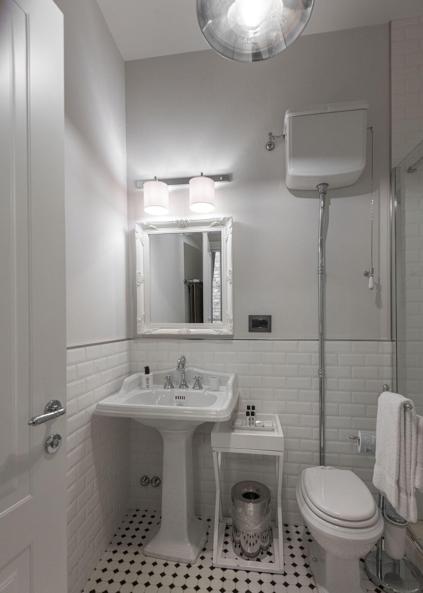 Double Superior Queen Bed