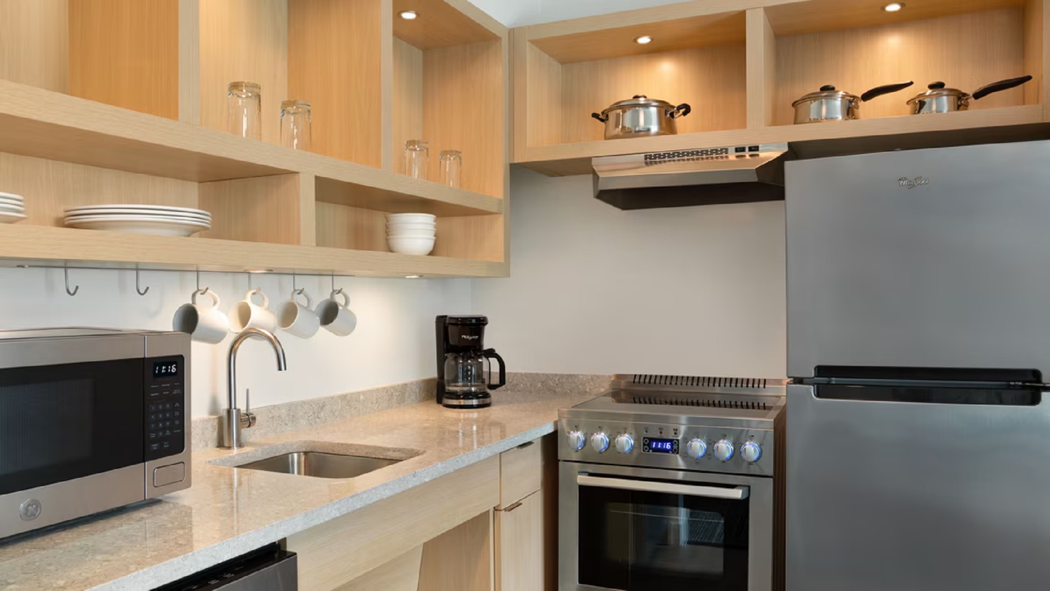 Studio Queen Size Bed