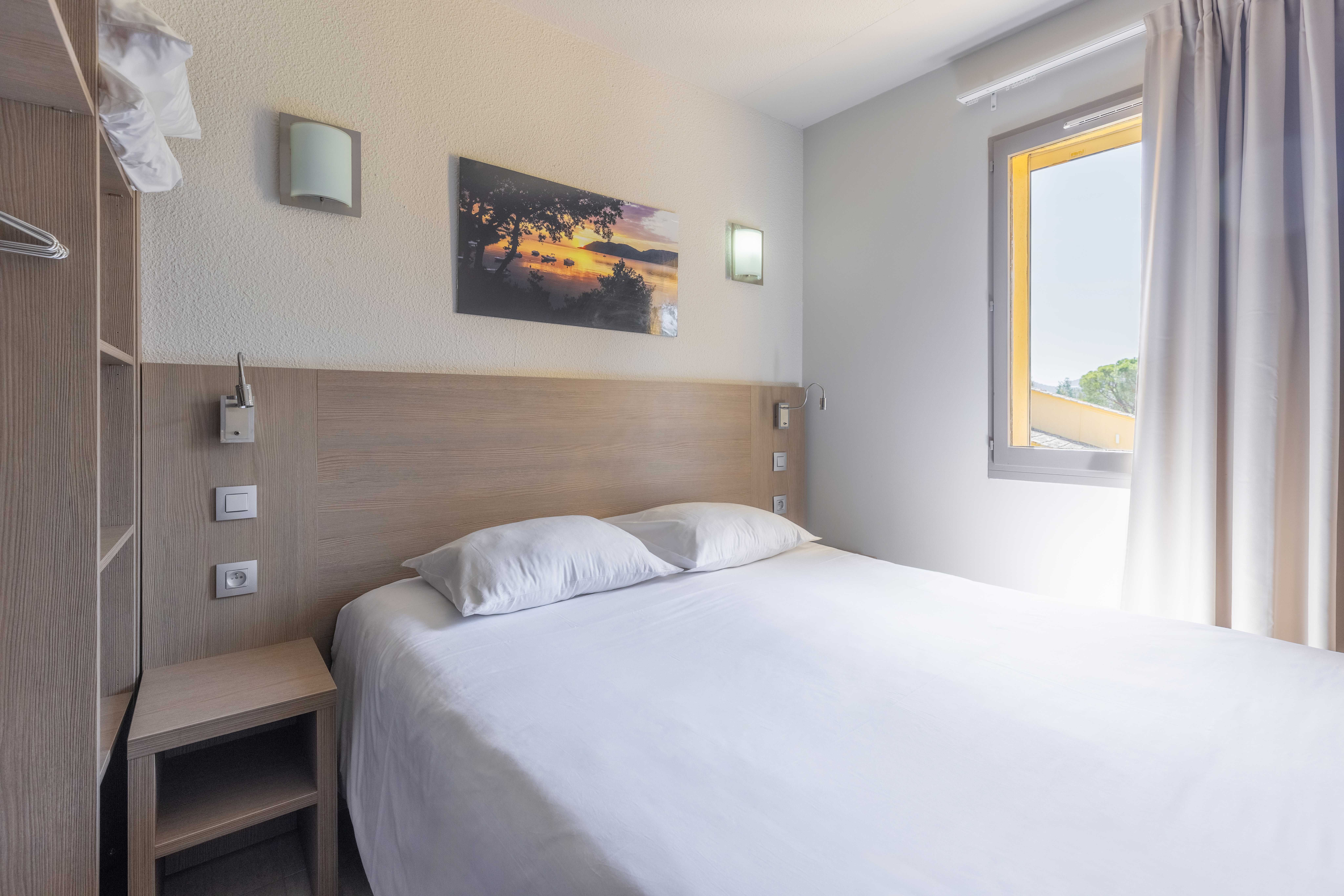 Apartment Capacity 4