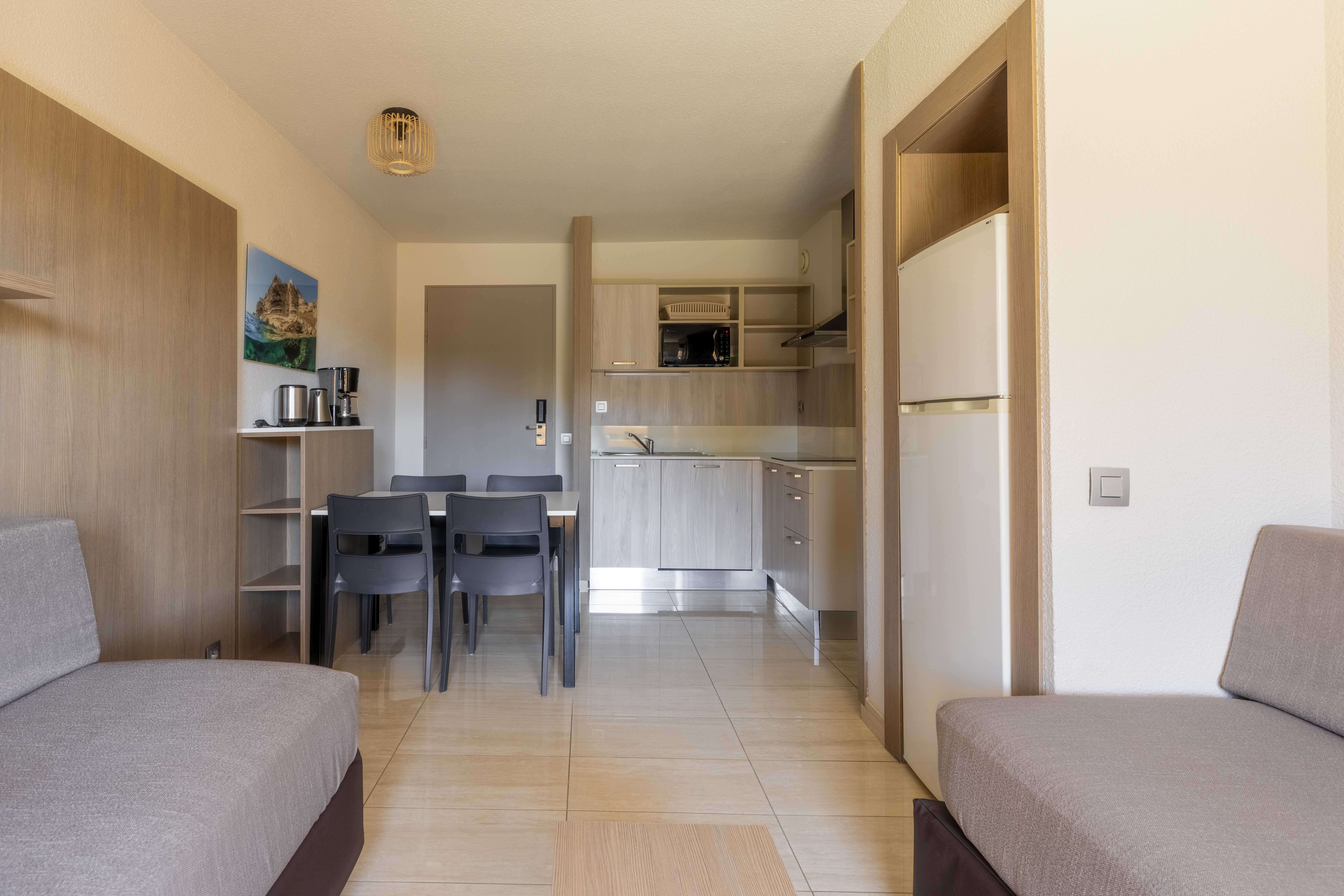 Apartment Capacity 4