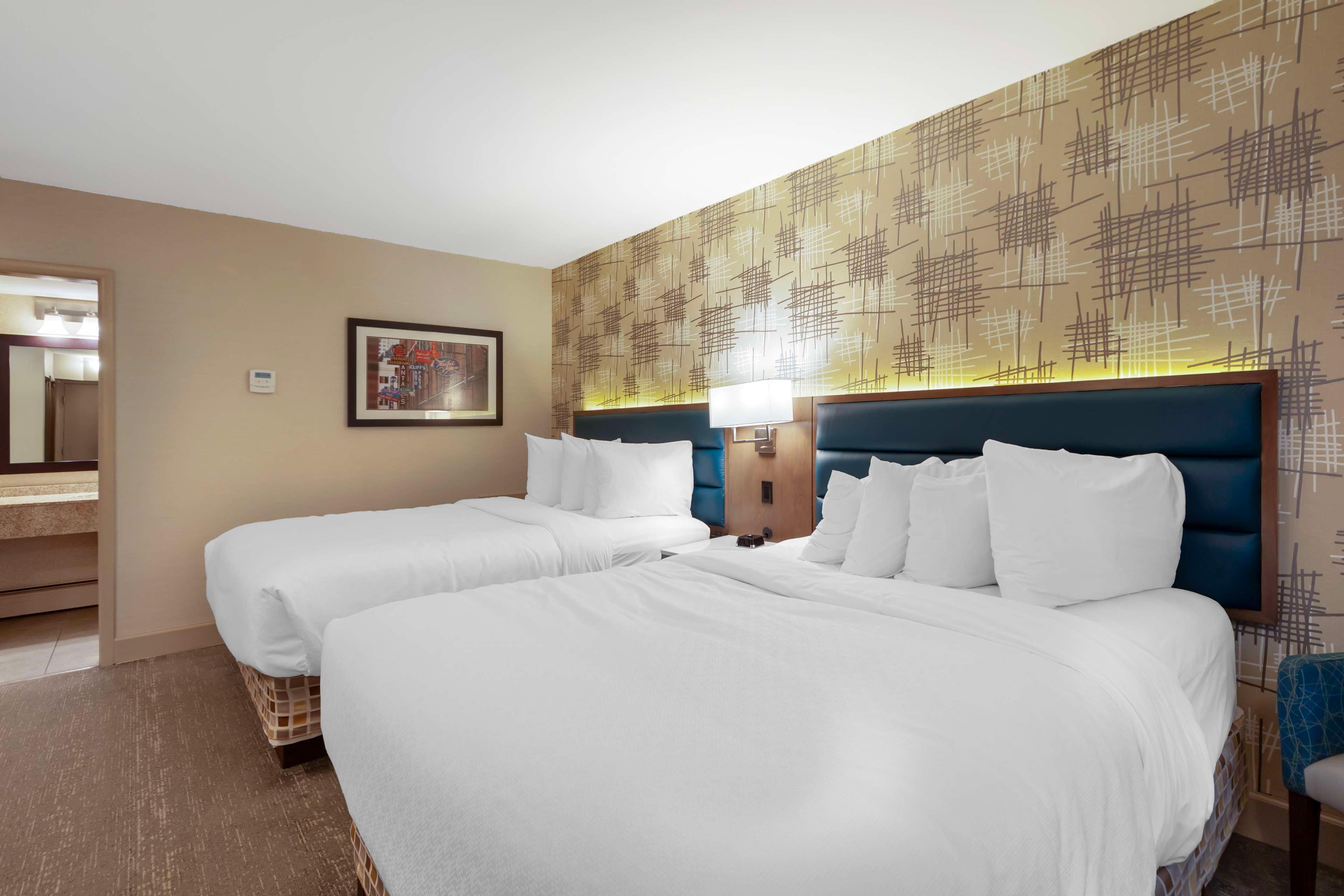 Quadruple Two Queen Beds