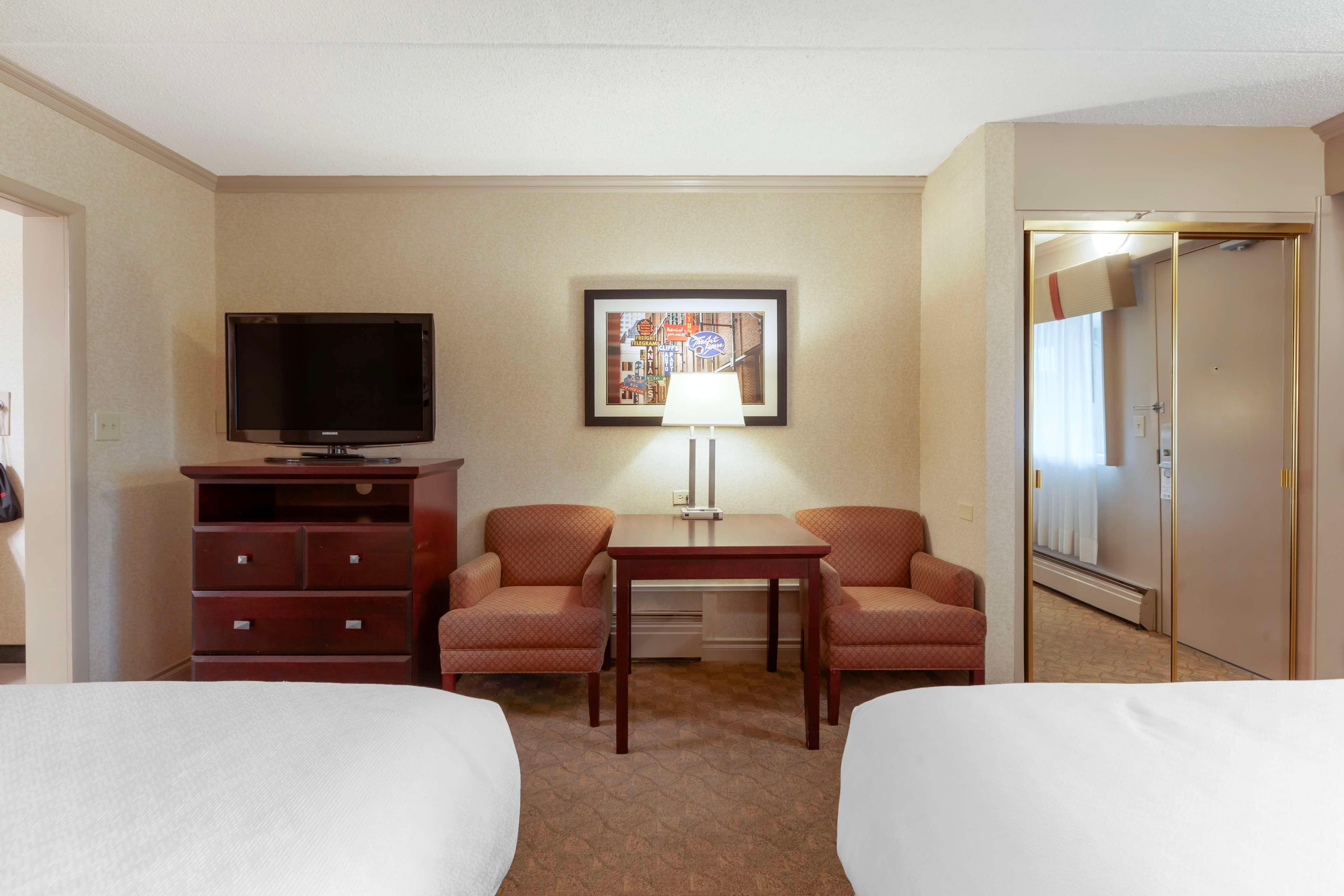 Quadruple Two Queen Beds