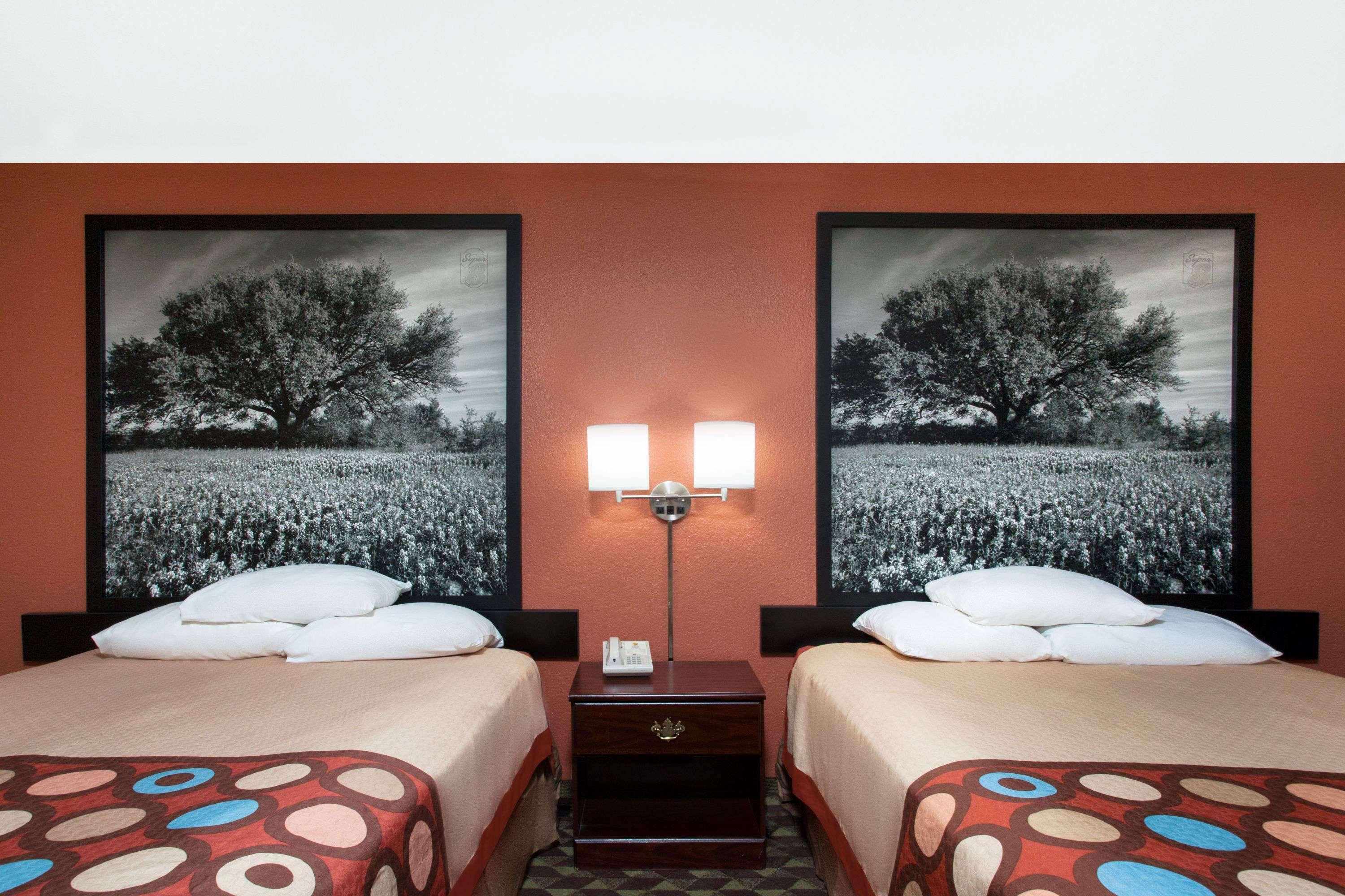 Quadruple Two Queen Beds Non Smoking