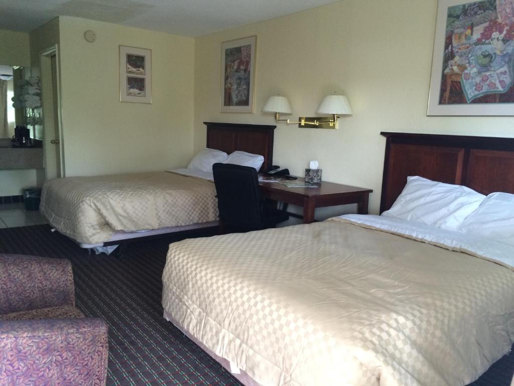 Room Two Double Beds