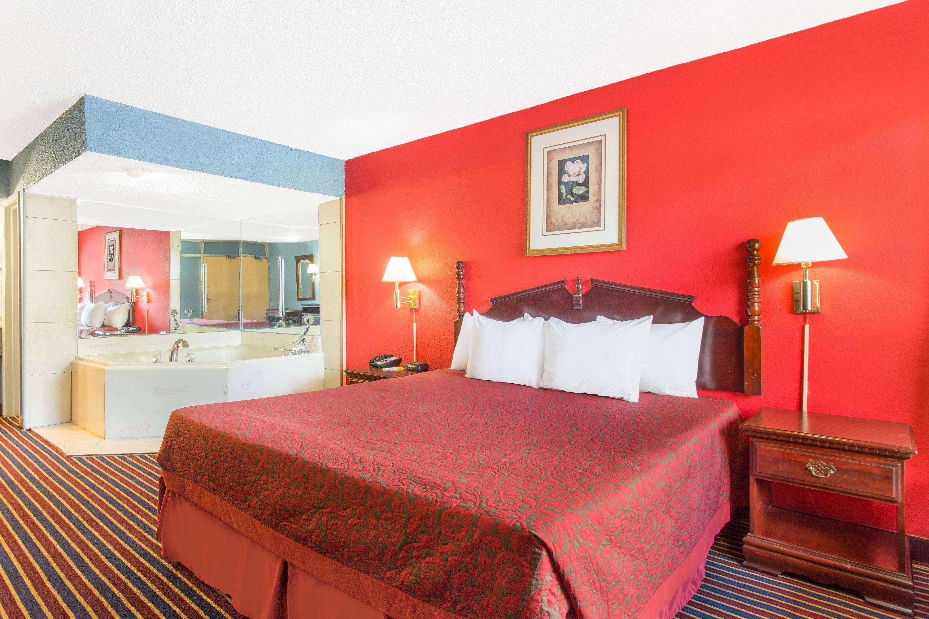 Suite King Bed One Bedroom 