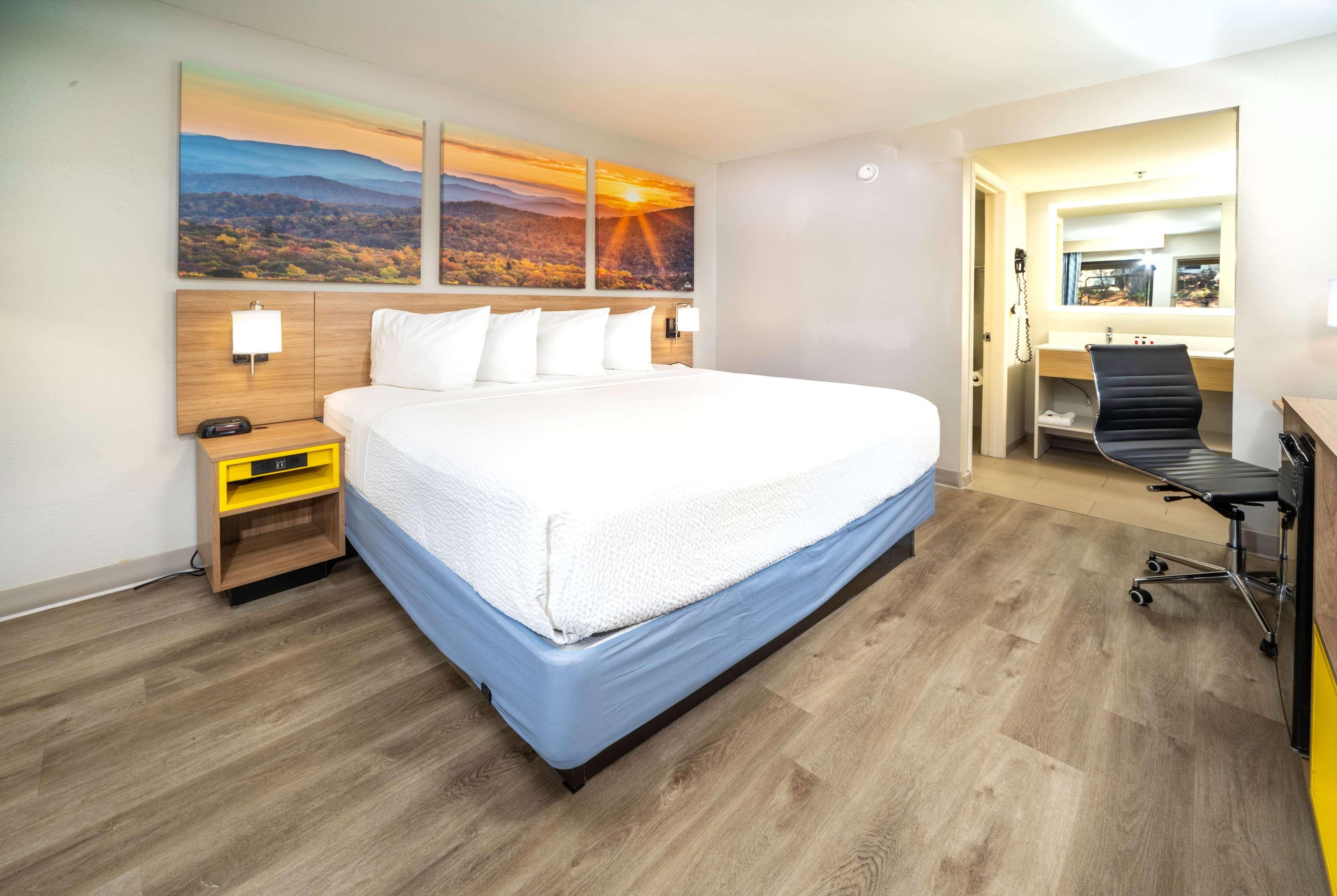 Triple King Size Bed