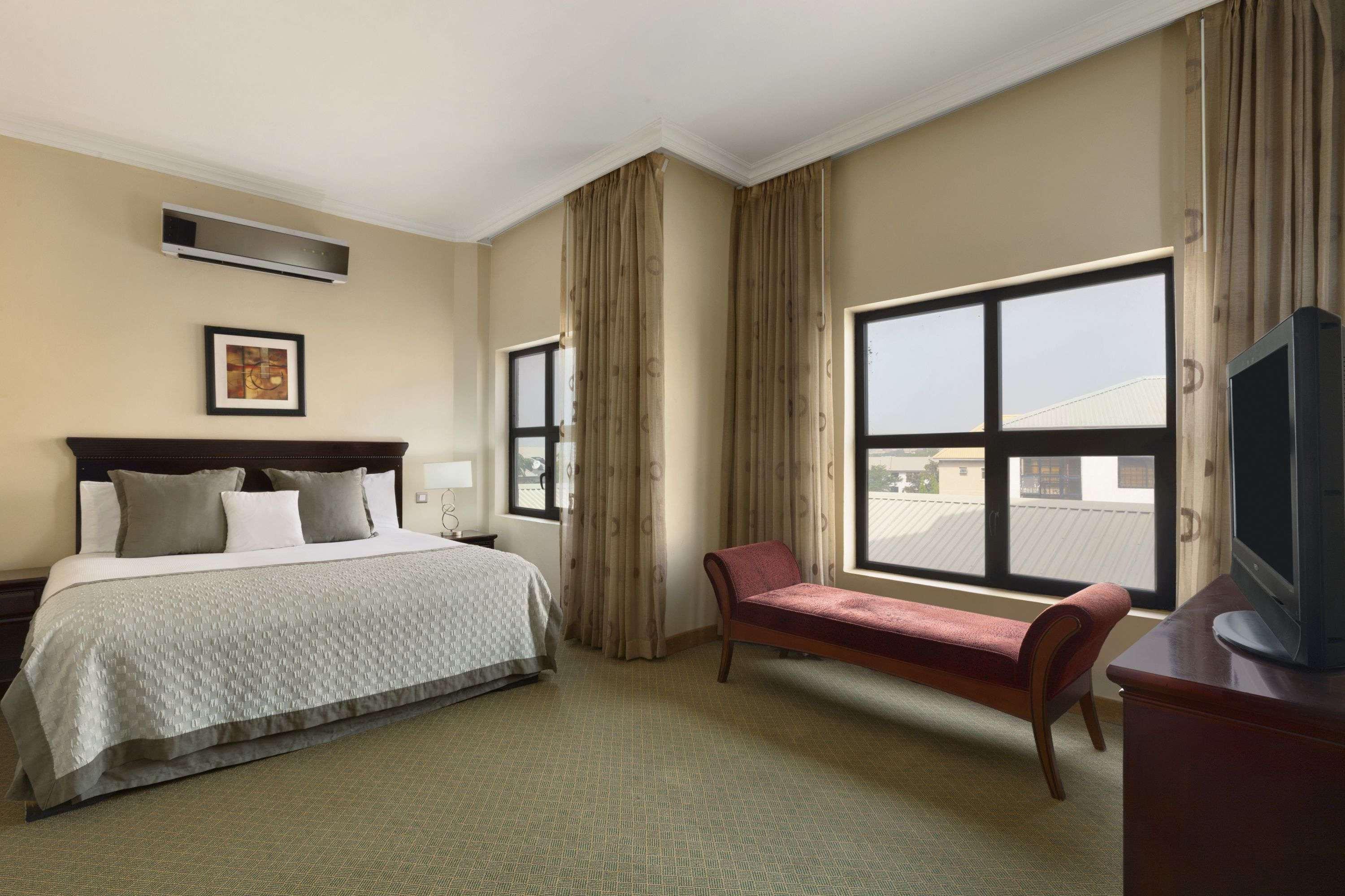 Suite King Bed Non Smoking