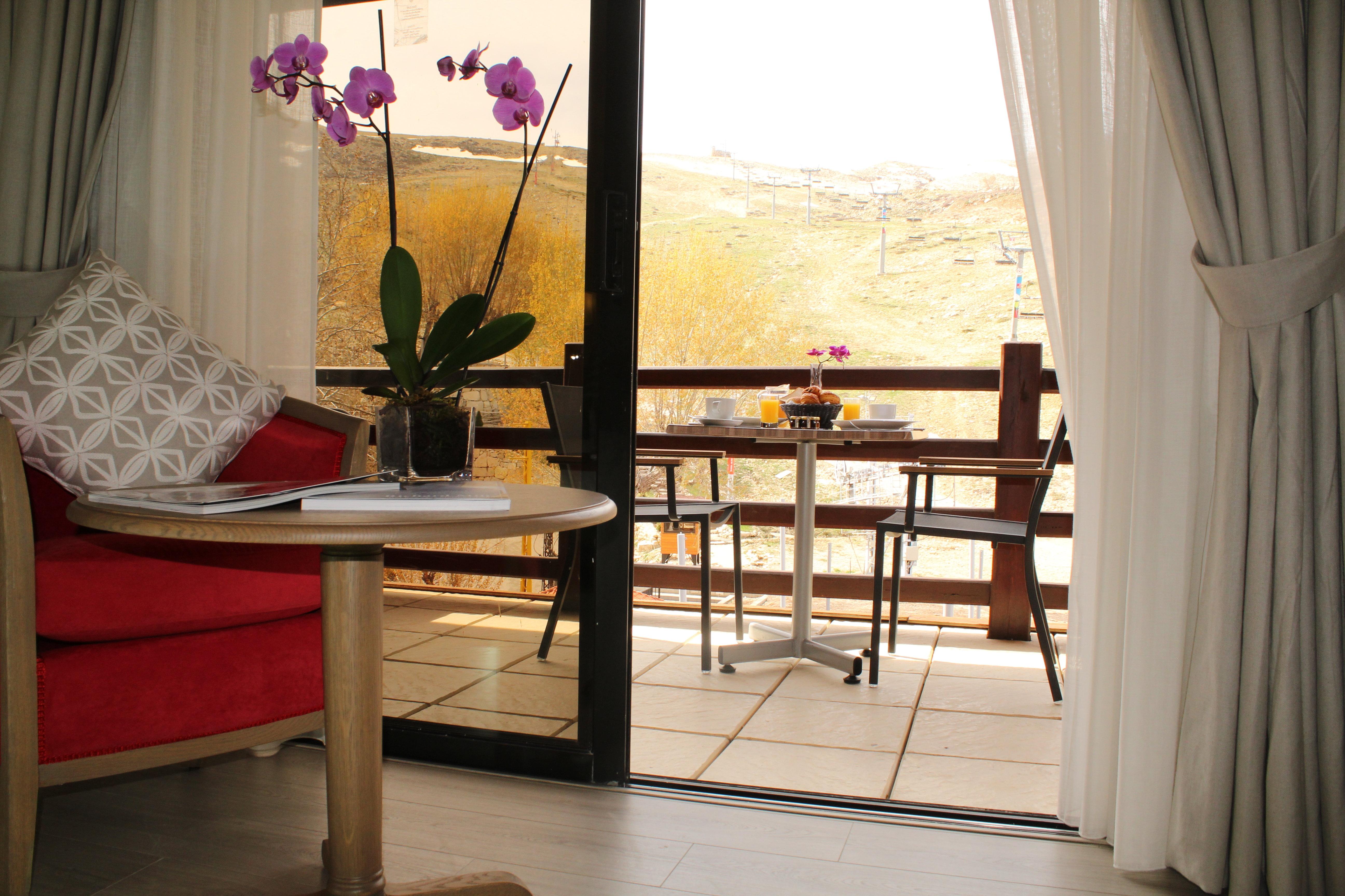 Double Premium Garden View