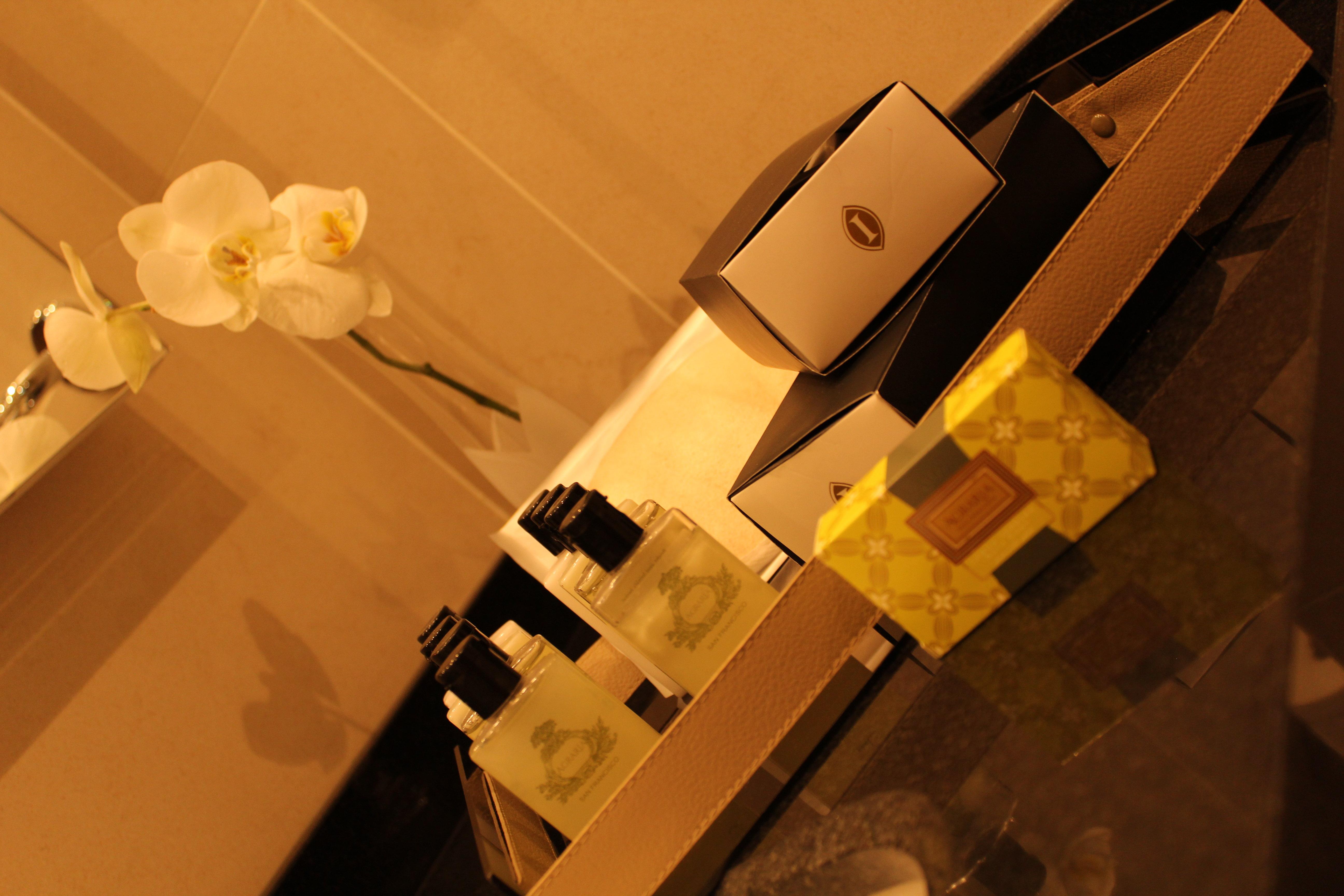 Double Deluxe King Bed