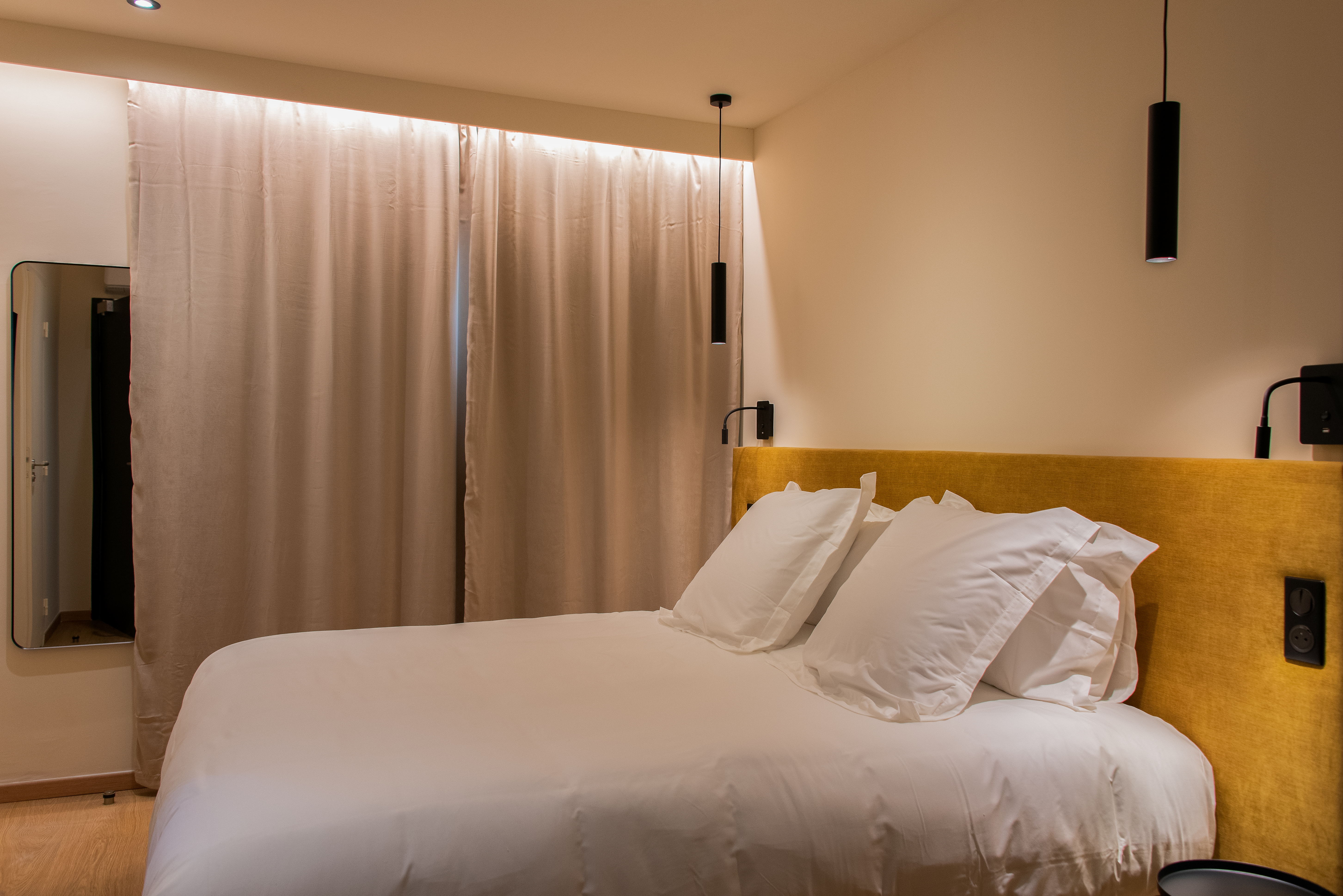 Double or Twin King Size Bed