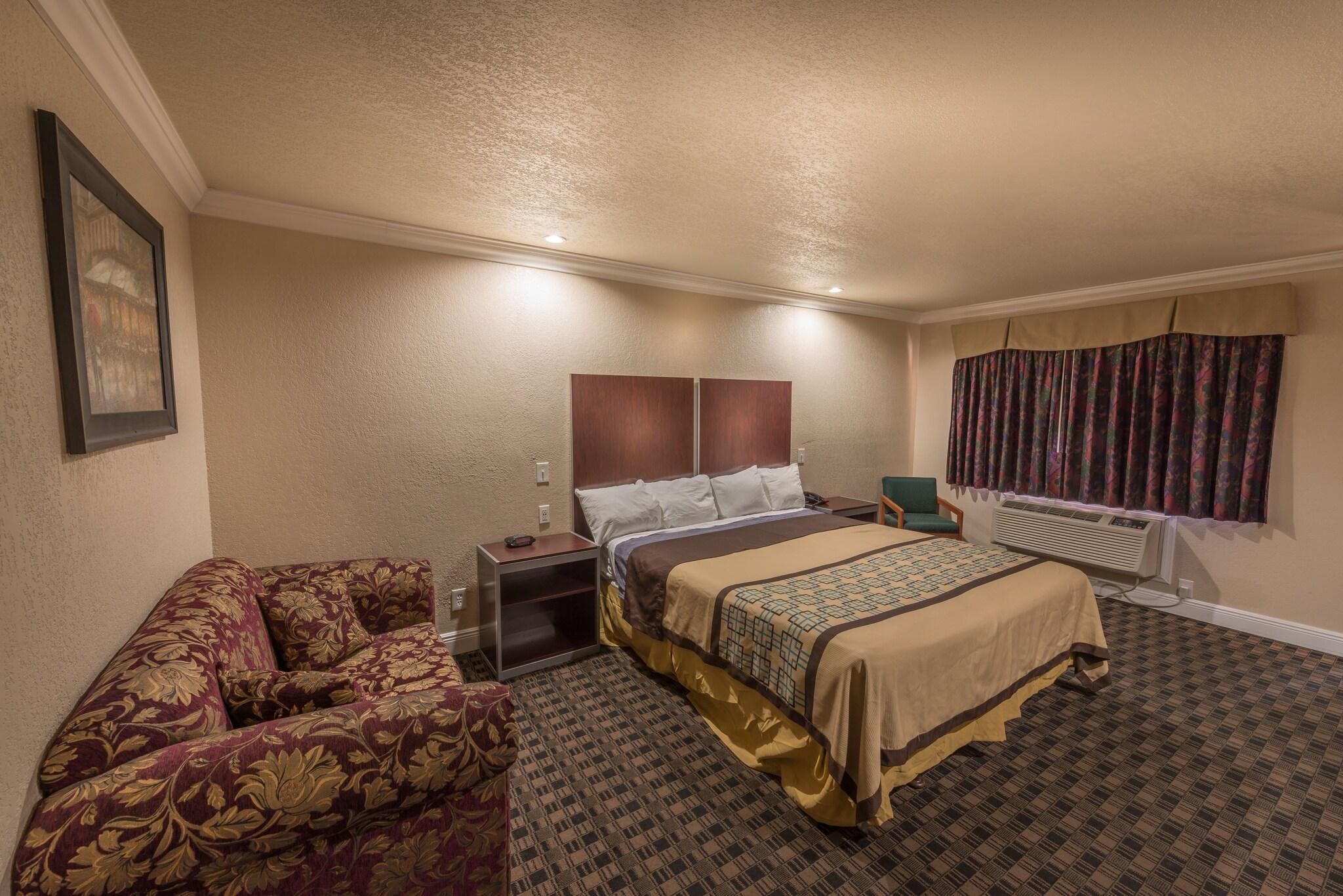 Double King Bed Non Smoking