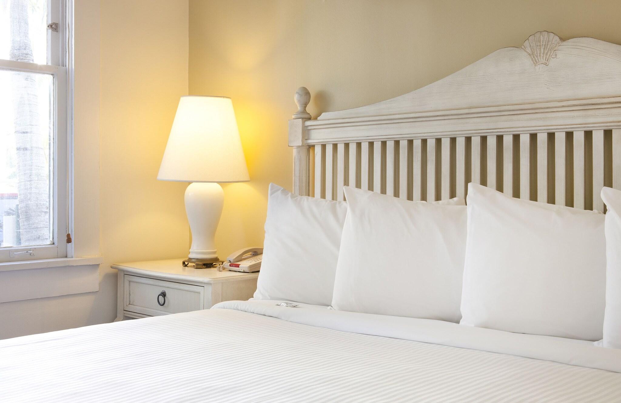 Double Deluxe King Bed