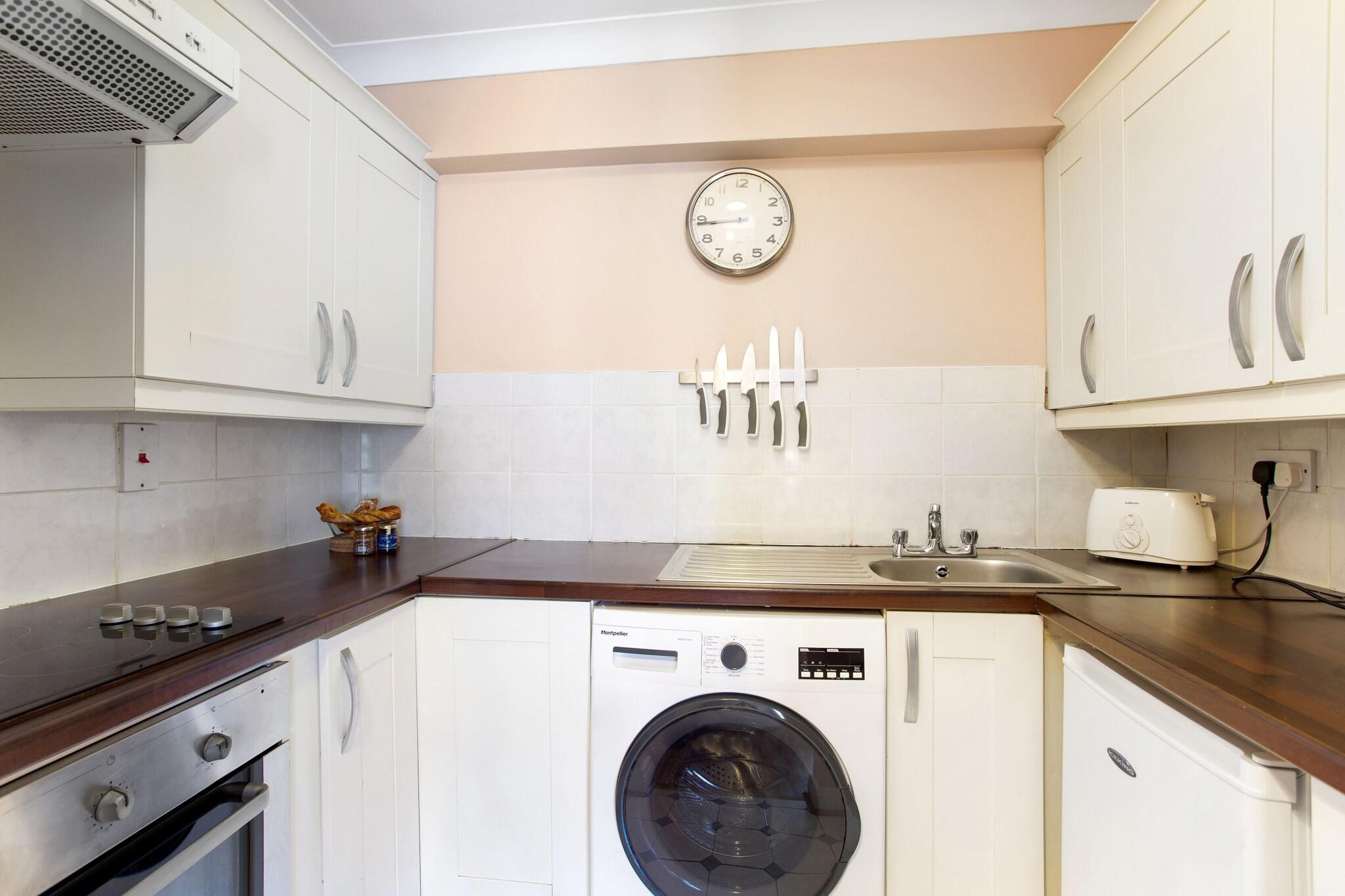 Apartment Capacity 6