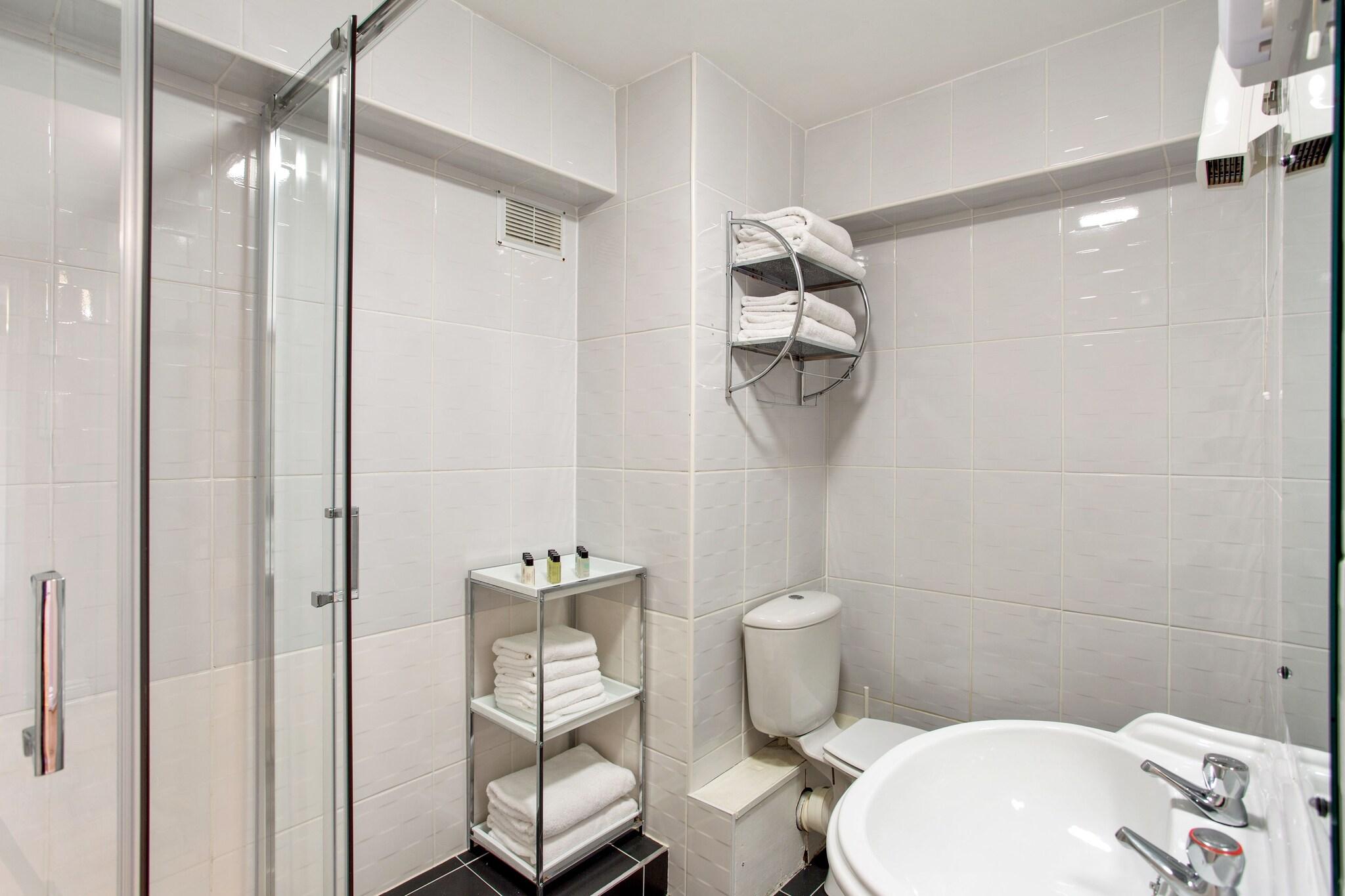 Apartment Capacity 6