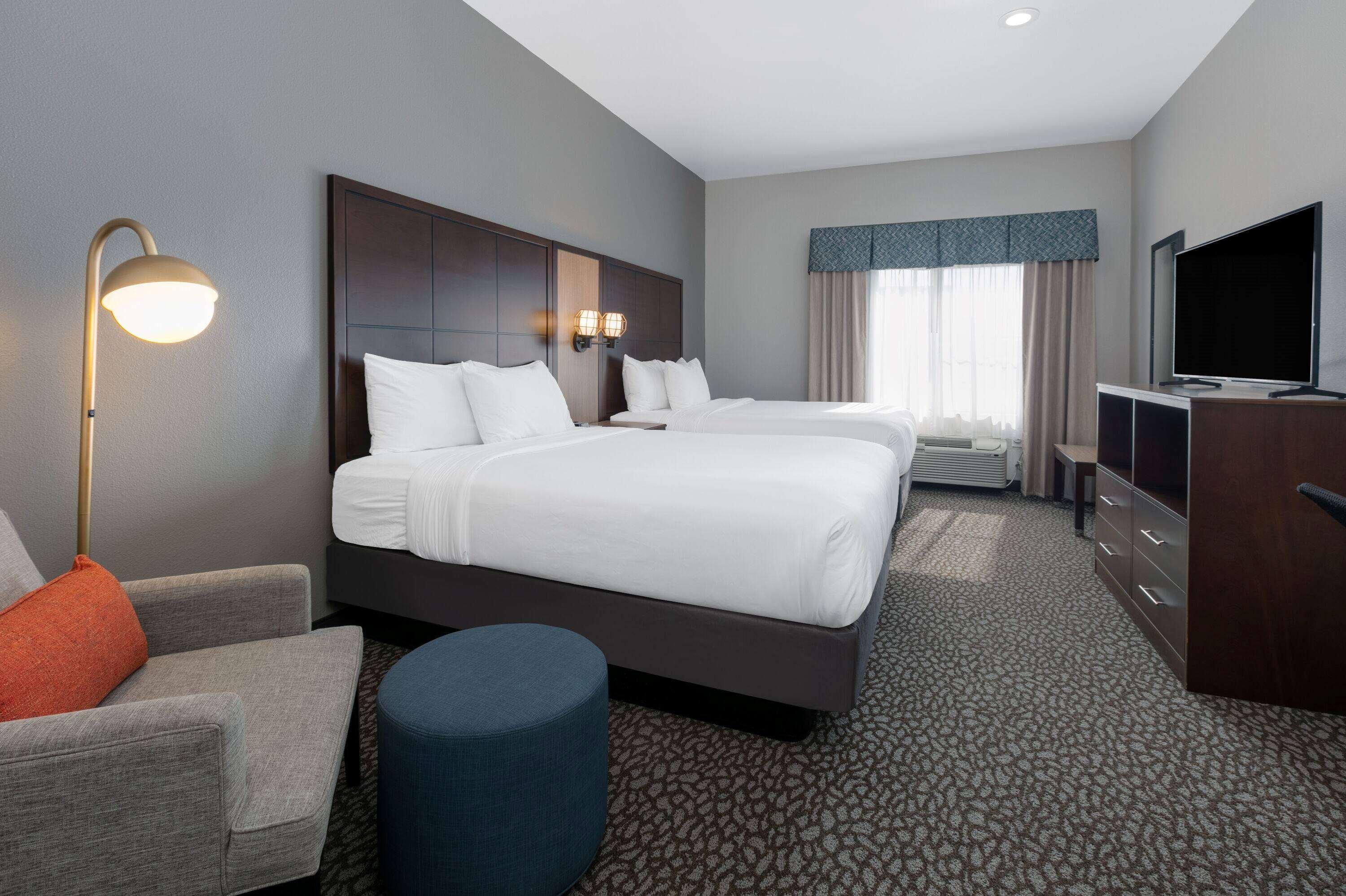 Quadruple Two Double Beds