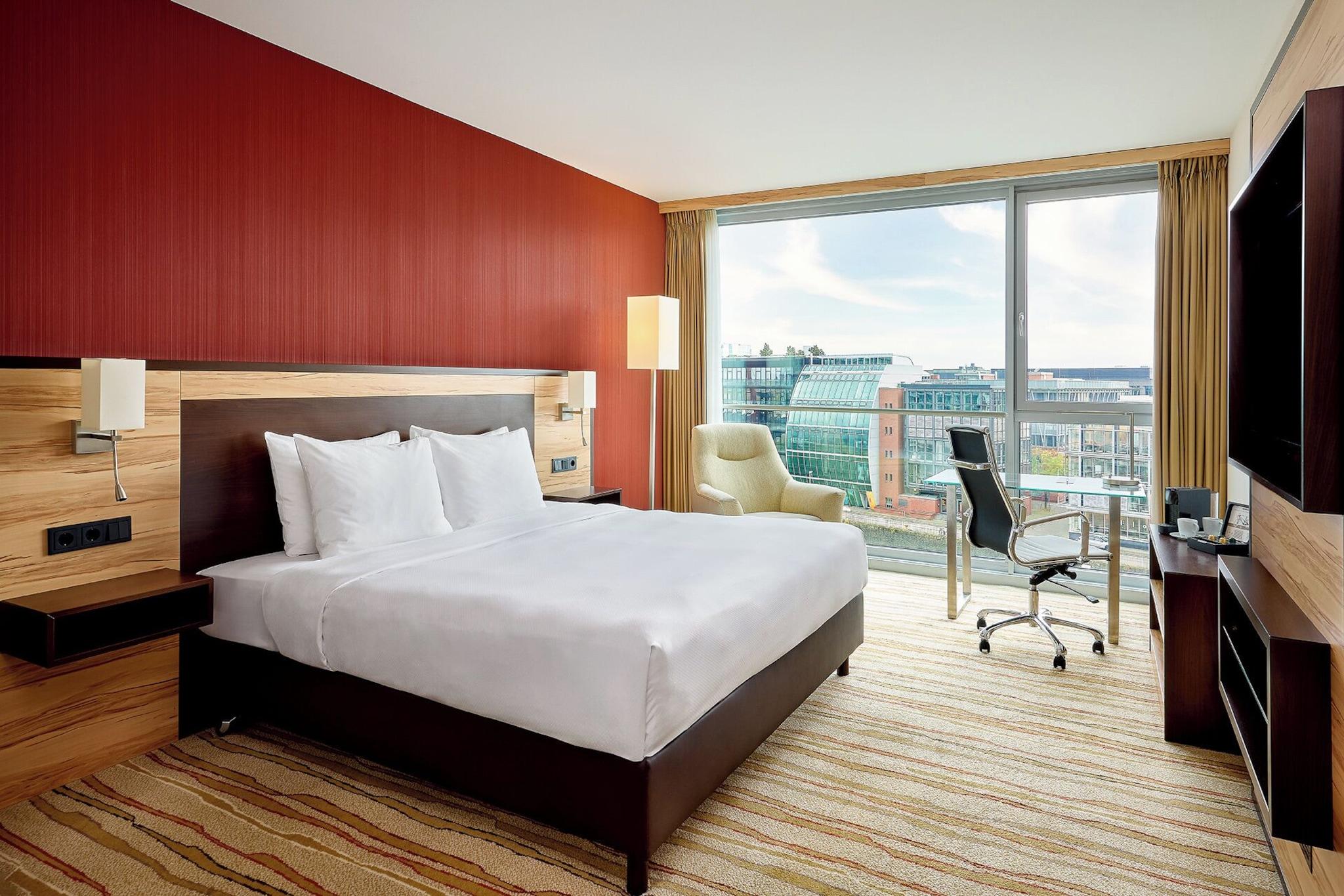 Double Queen Size Bed
