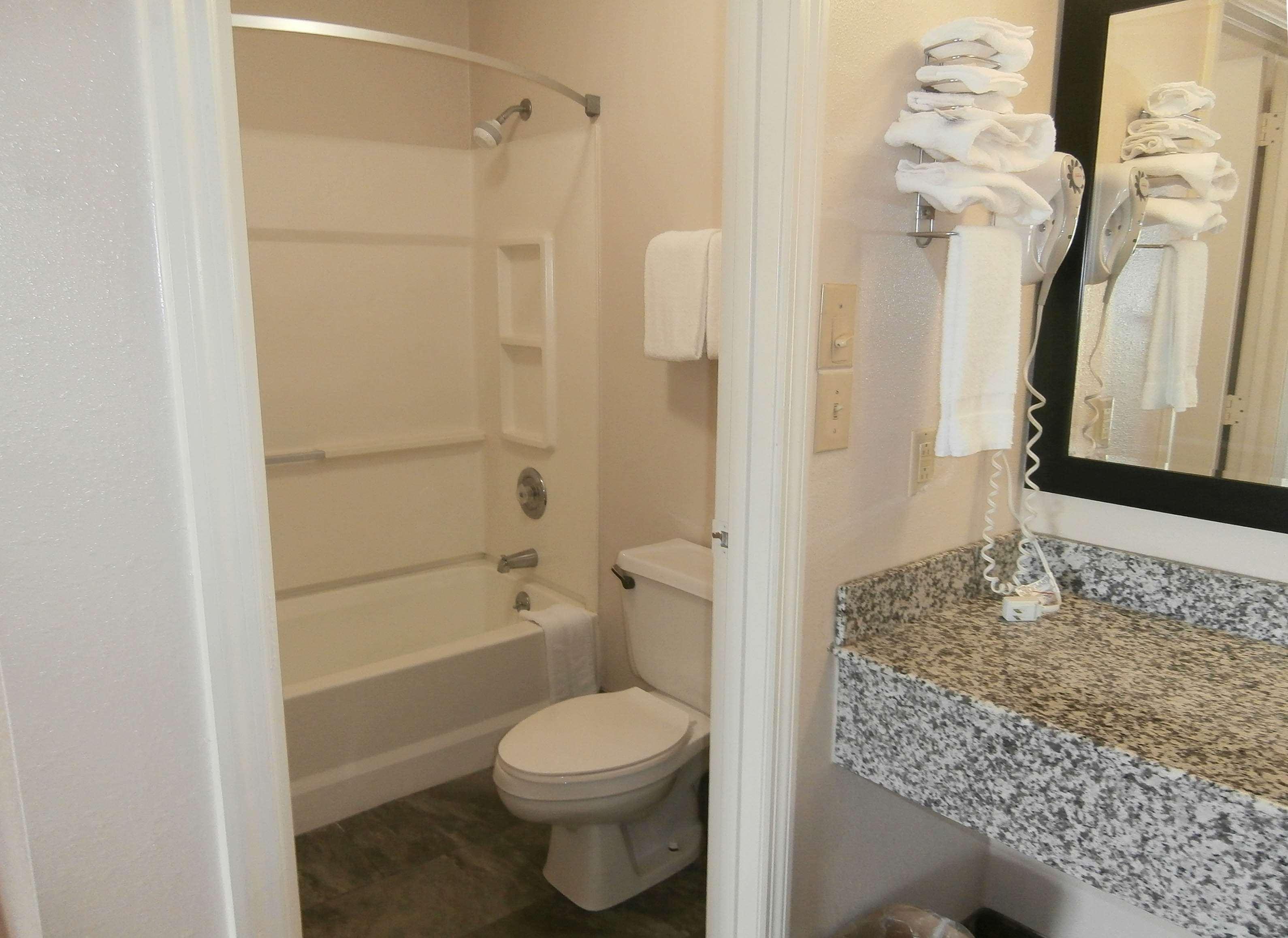 Double Deluxe Two Queen Beds