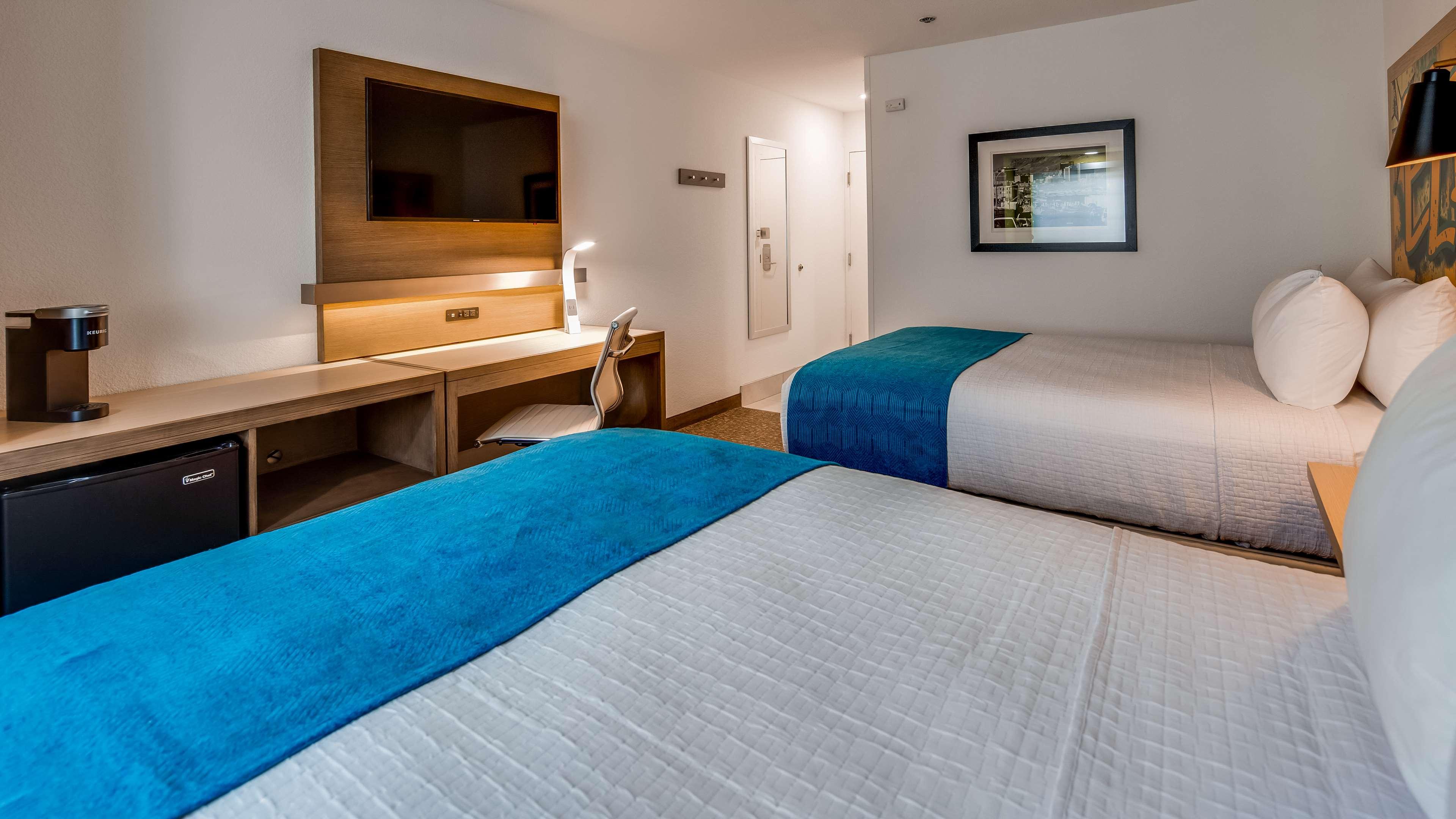 Room Accessible-two Queen Beds