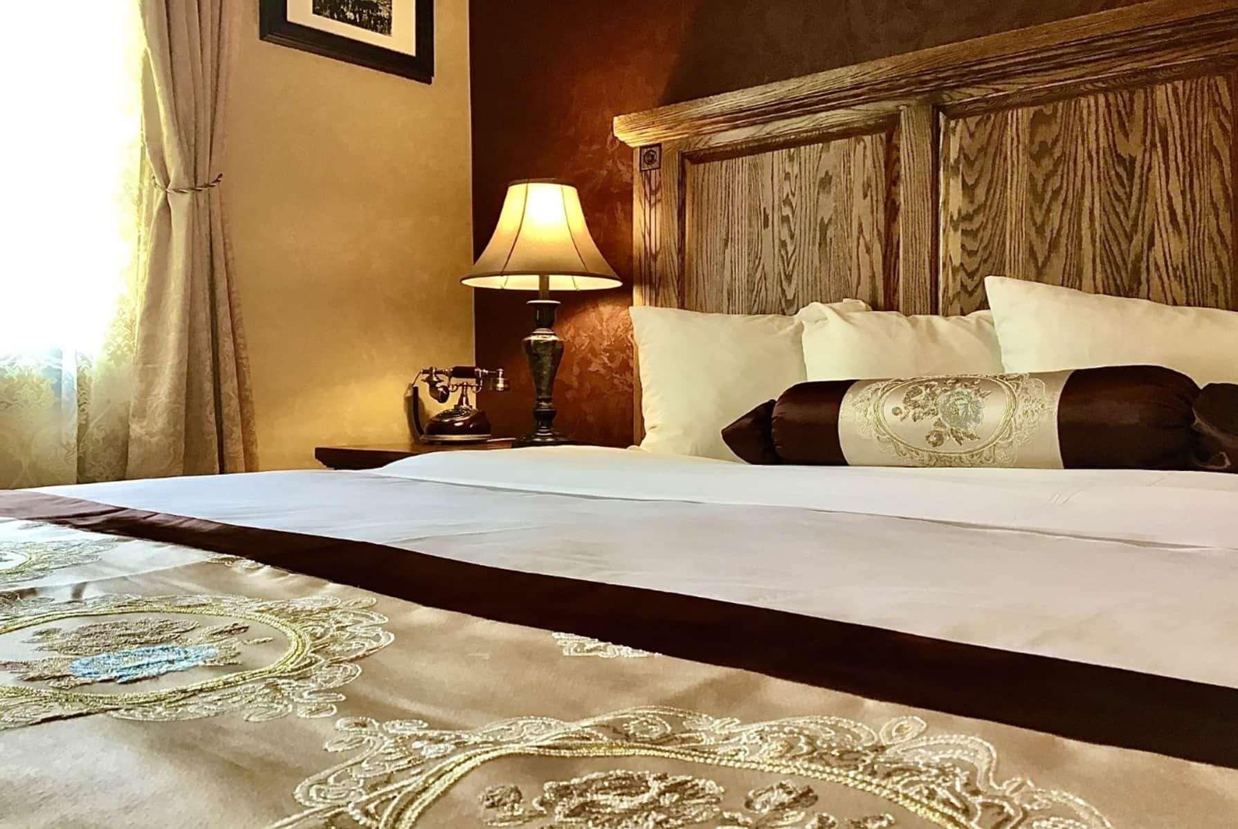 Suite with Kitchenette