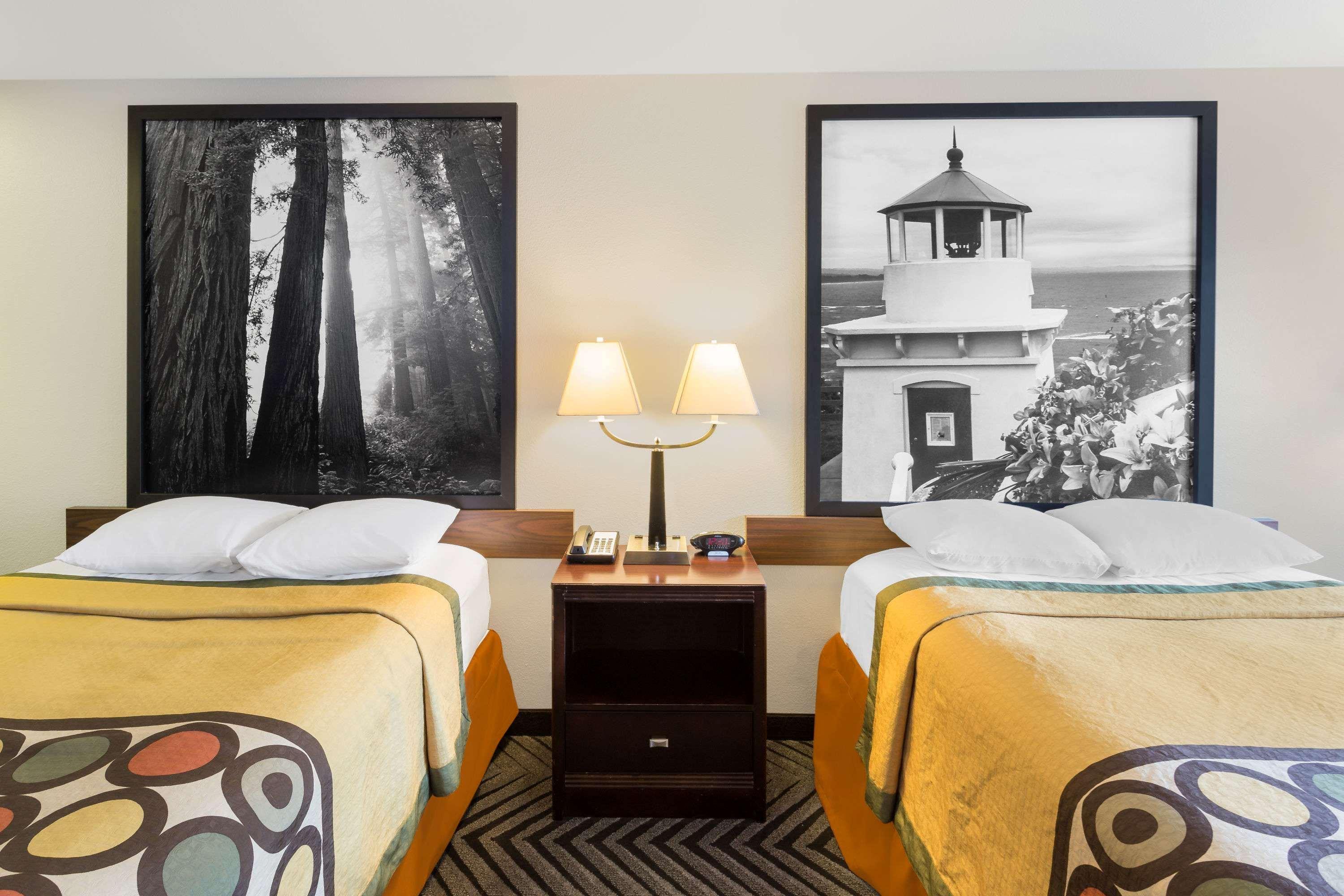 Quadruple Two Double Beds