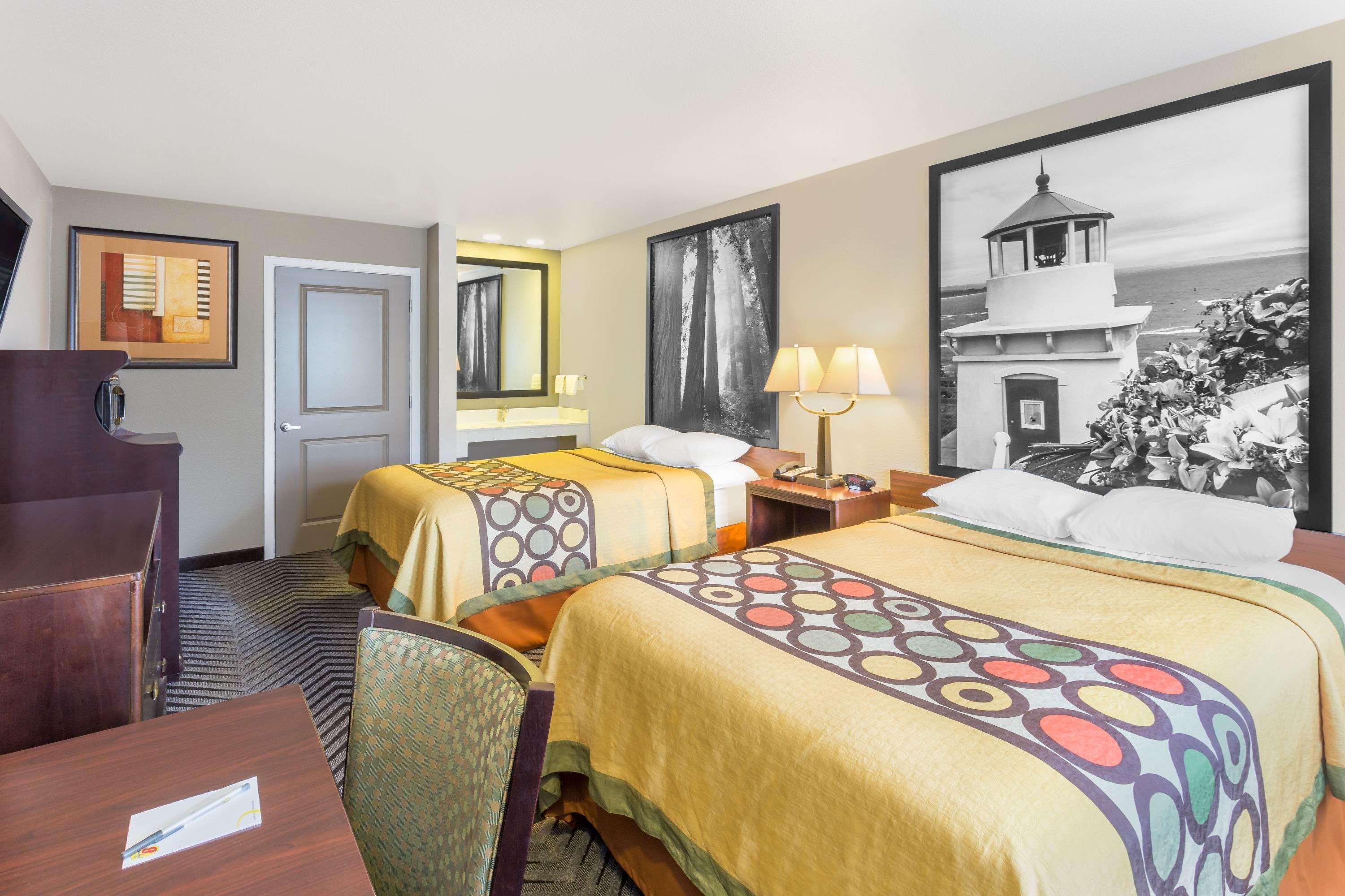 Quadruple Two Double Beds