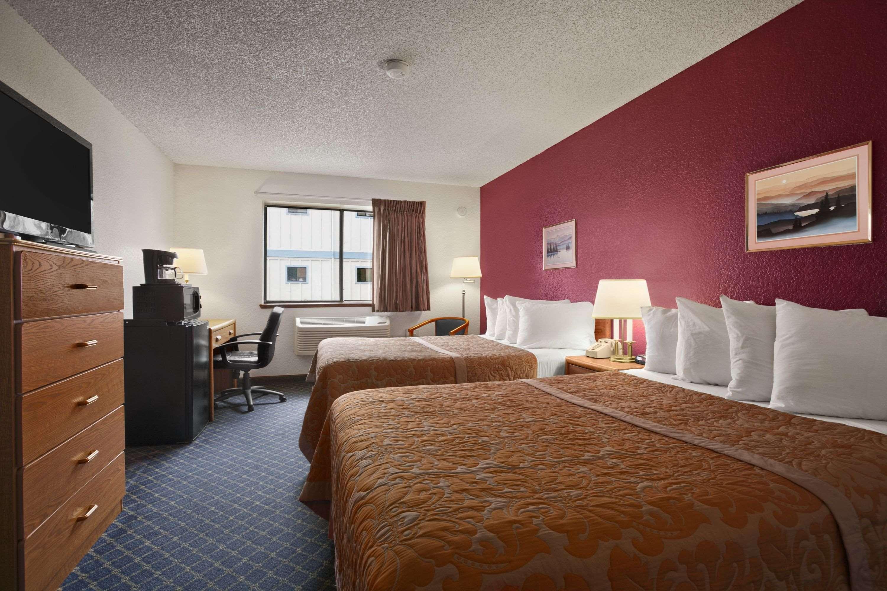 Quadruple Two Double Beds