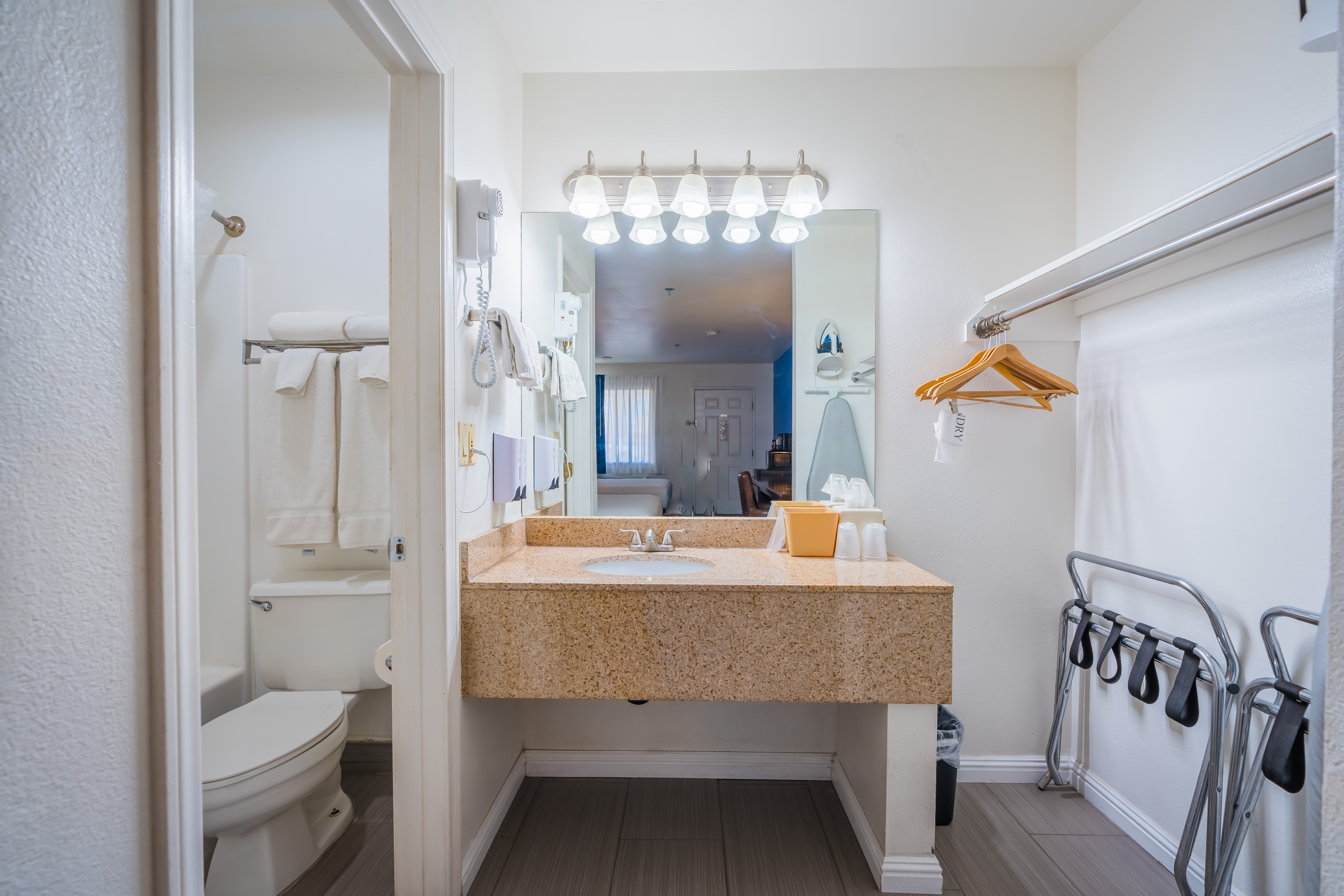 Quadruple Deluxe Queen Bed