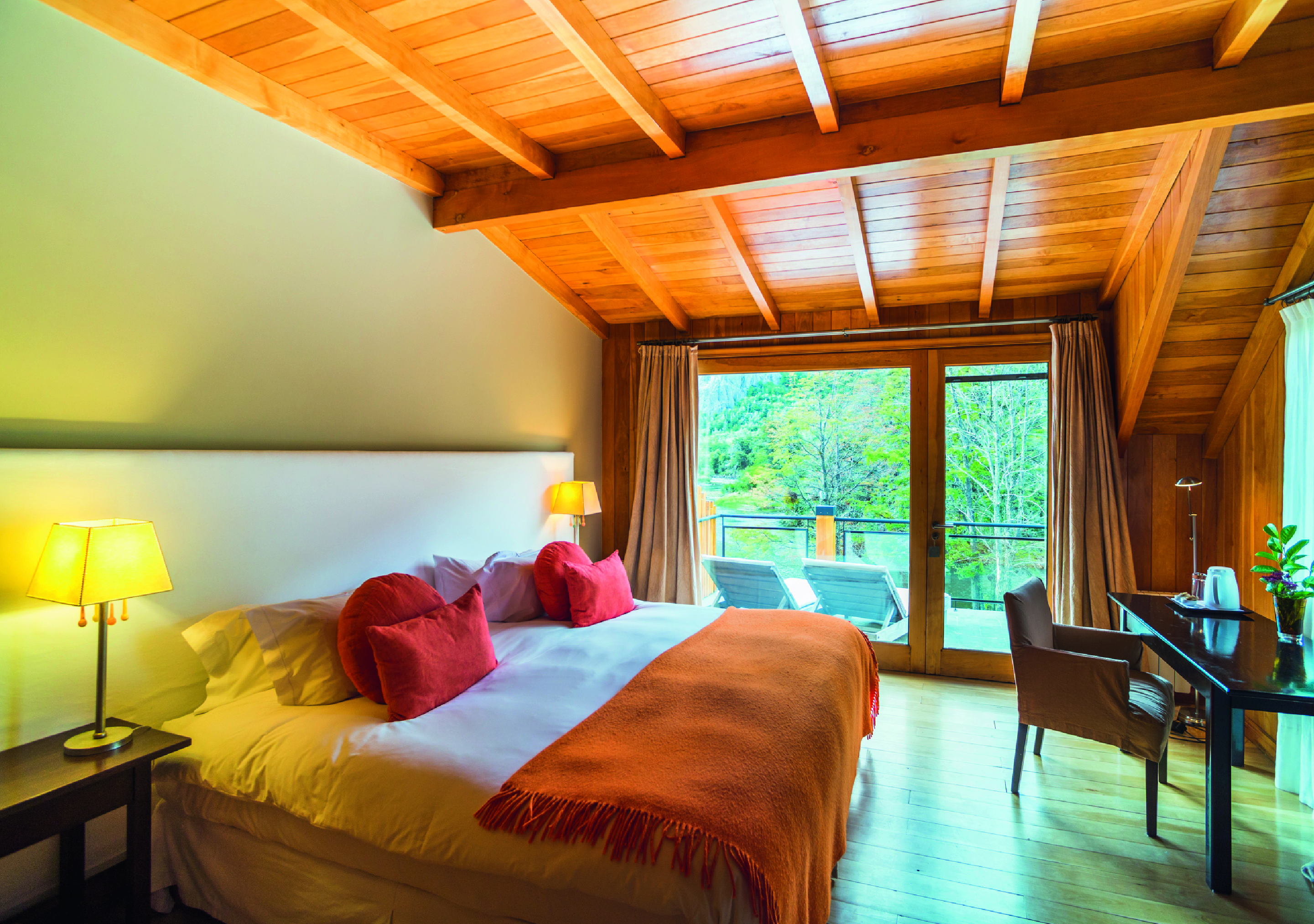 Suite Deluxe with Balcony