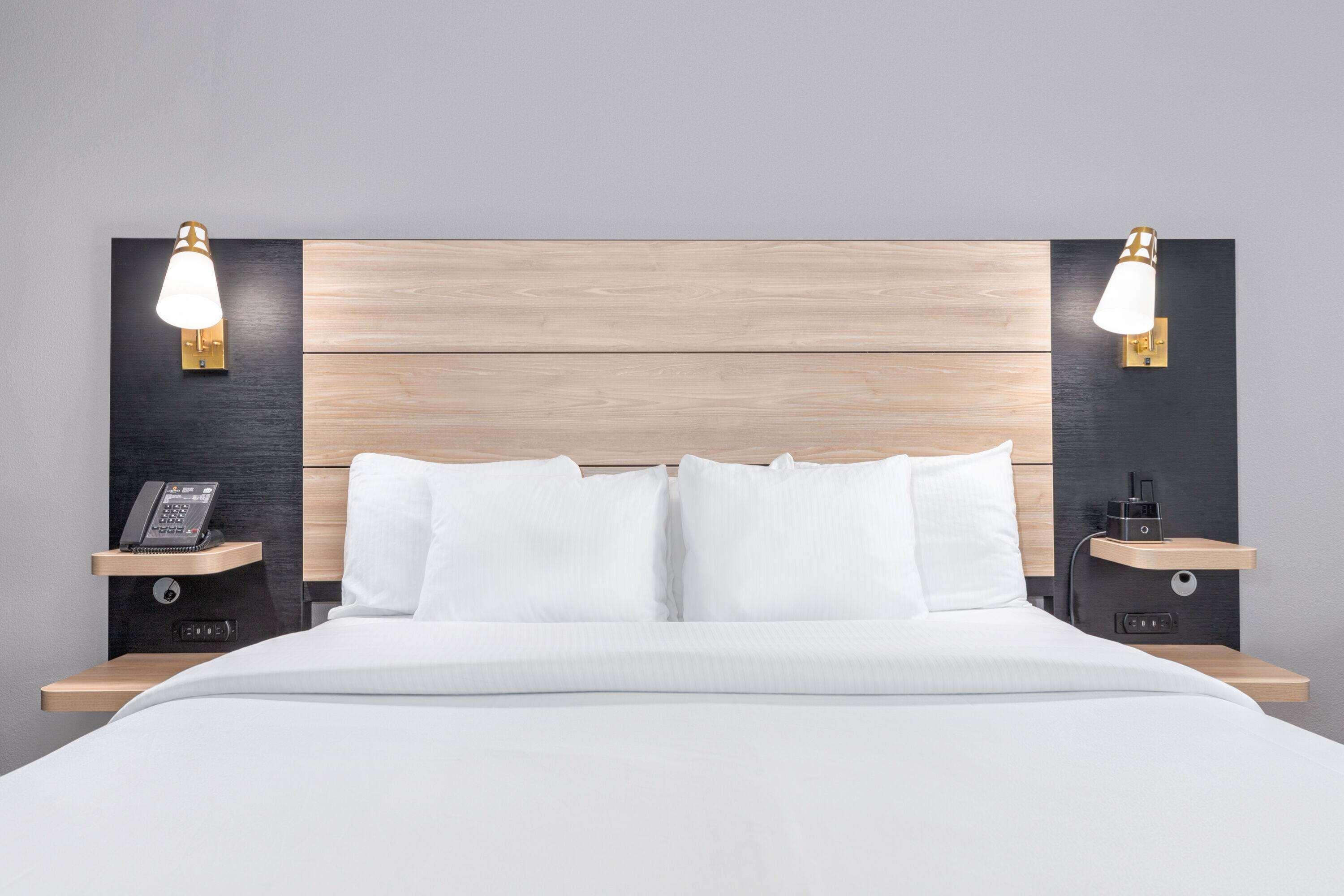 Suite Deluxe King Bed