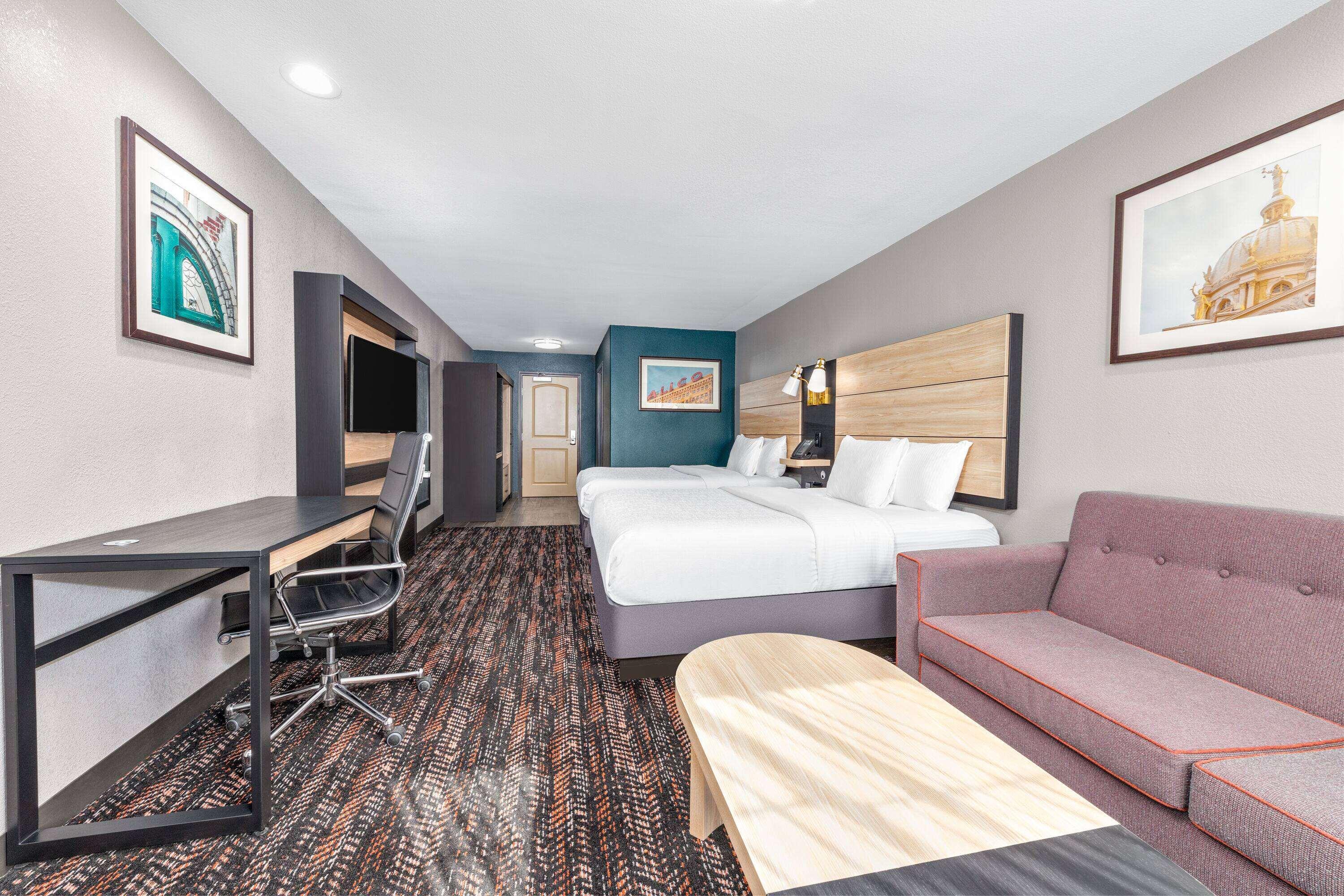 Quadruple Non Smoking