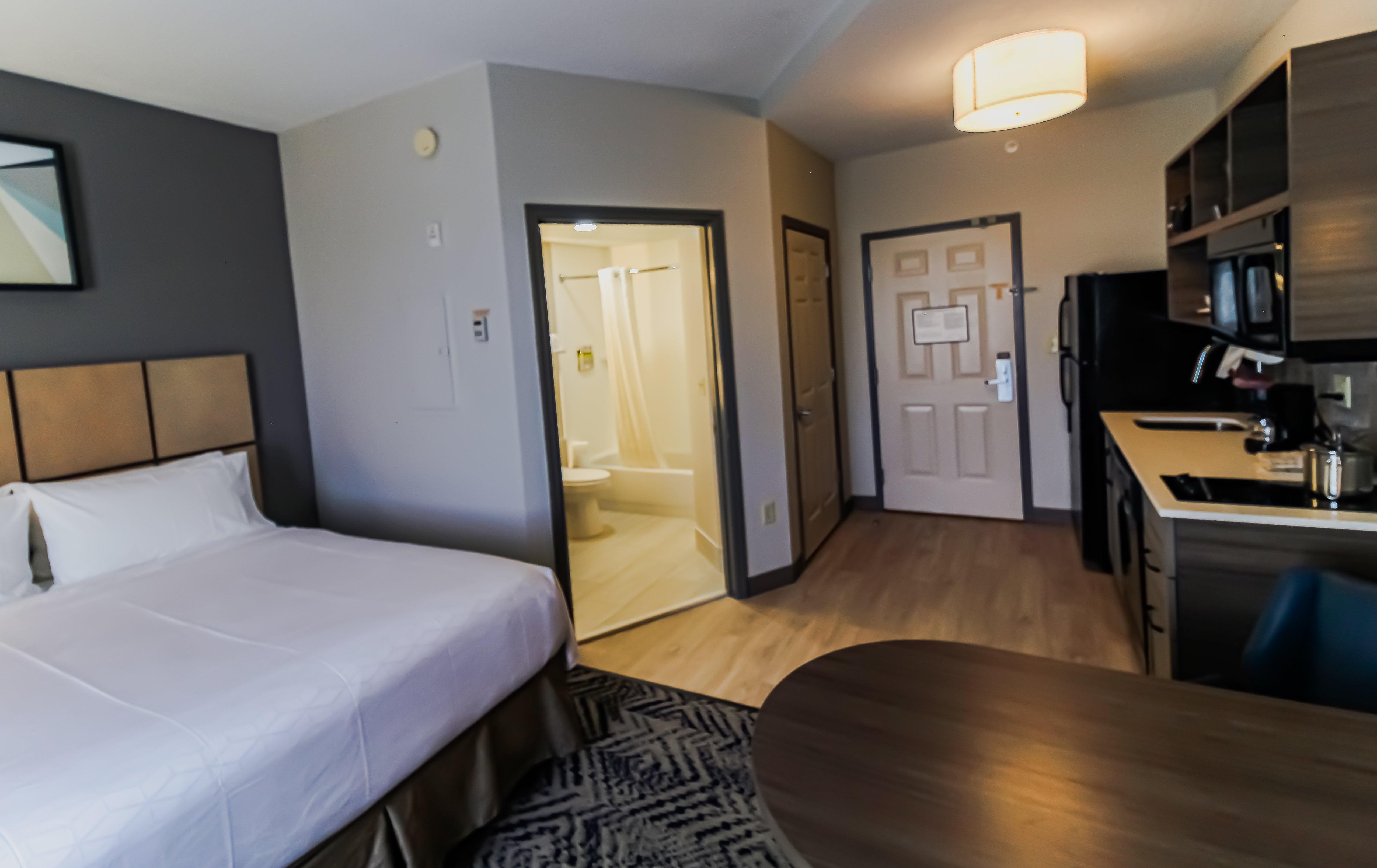 Studio Queen Size Bed